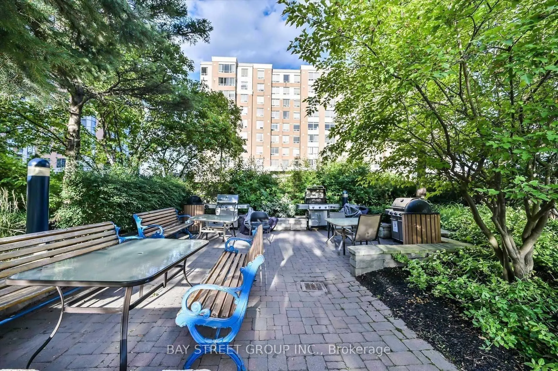5 Northtown Way, #1107