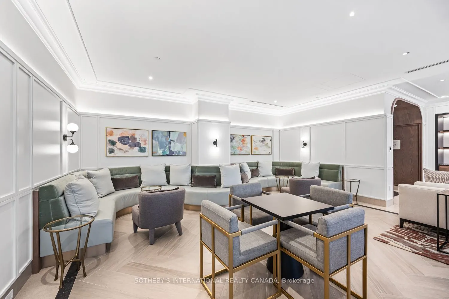 30 Inn on the Park Drive, #1109