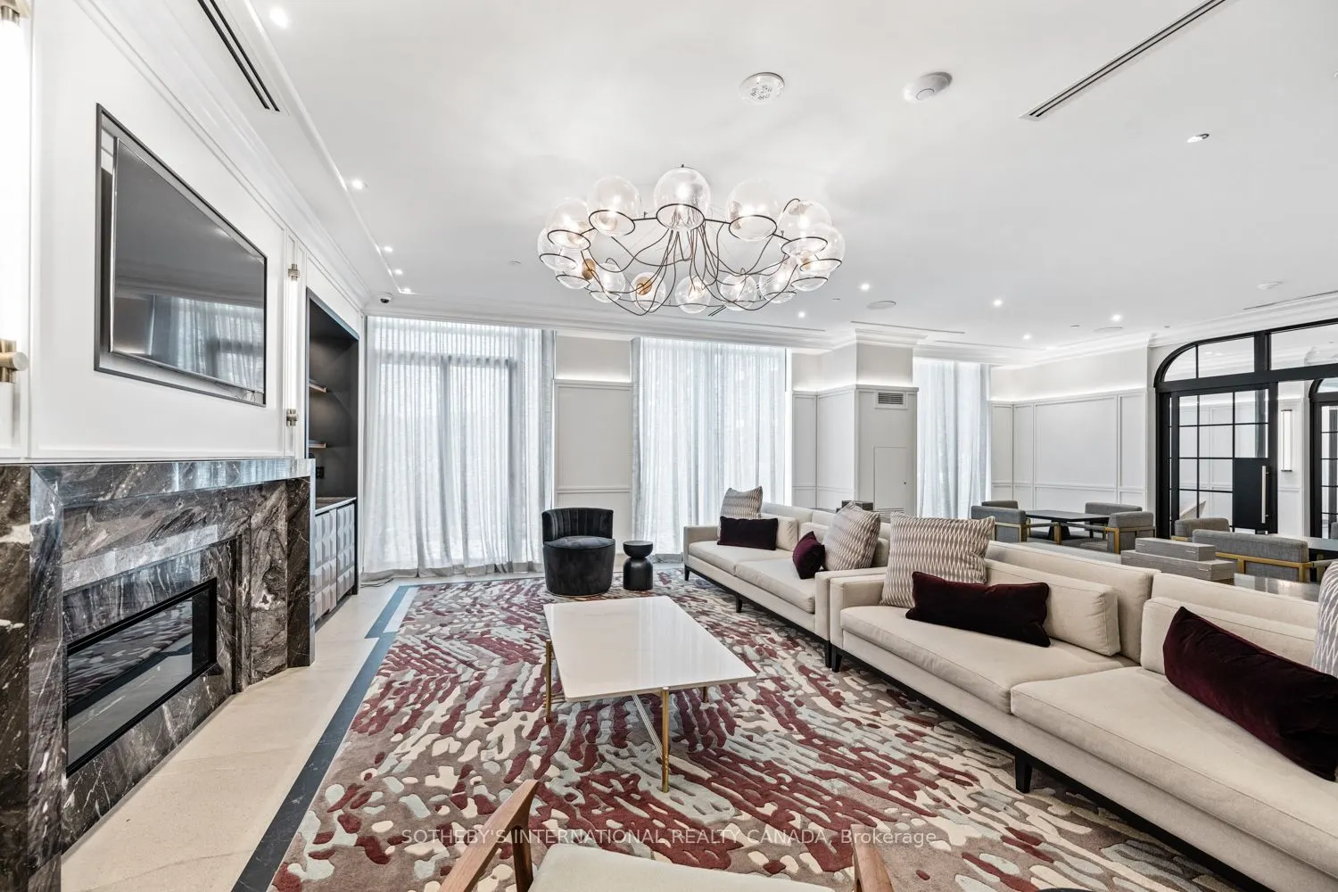 30 Inn on the Park Drive, #1109