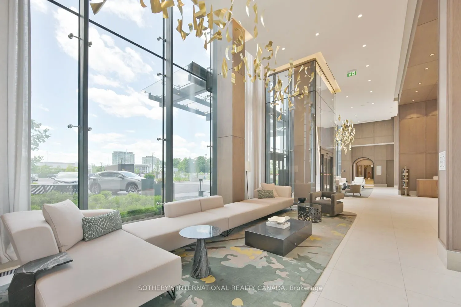 30 Inn on the Park Drive, #1109