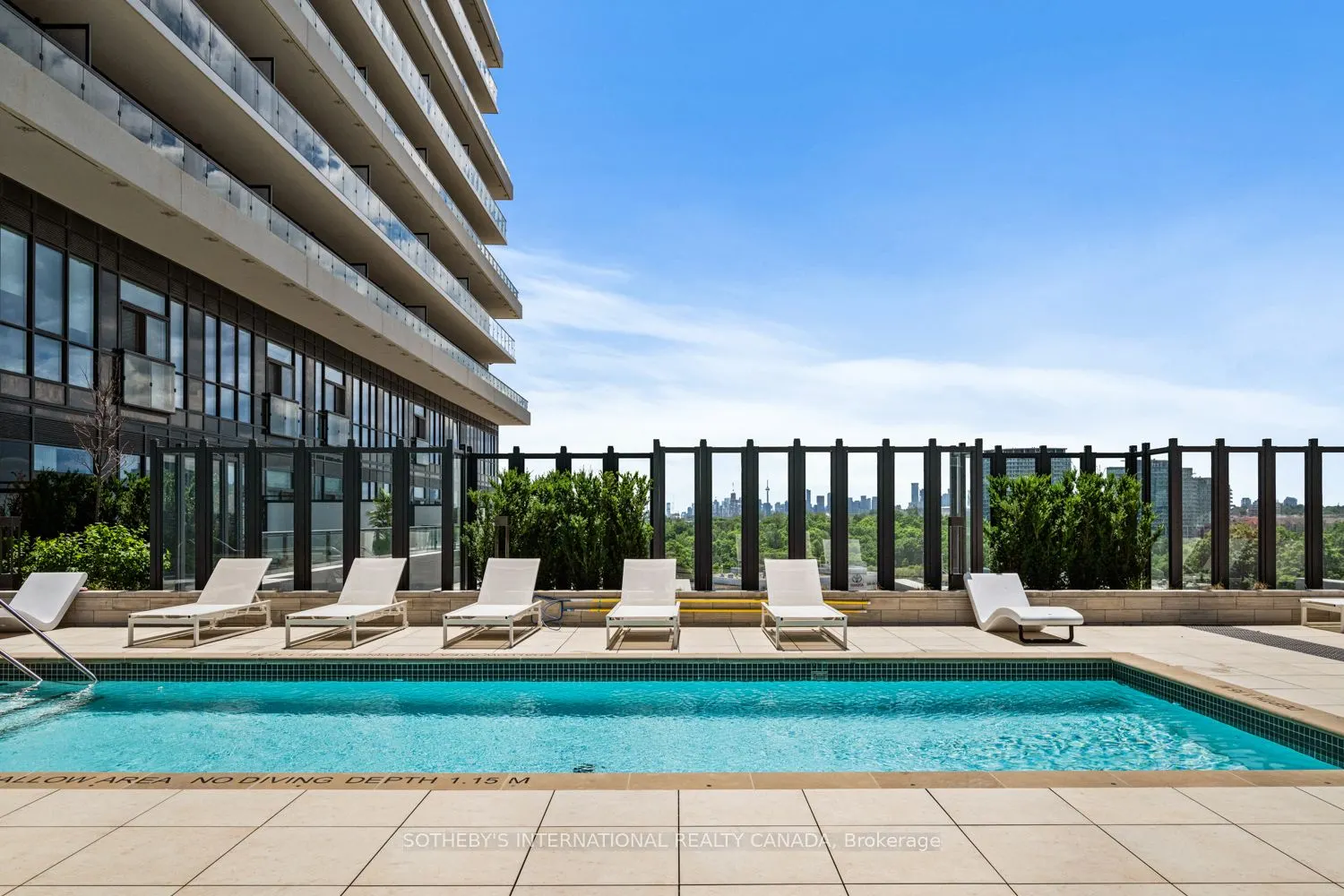 30 Inn on the Park Drive, #1109