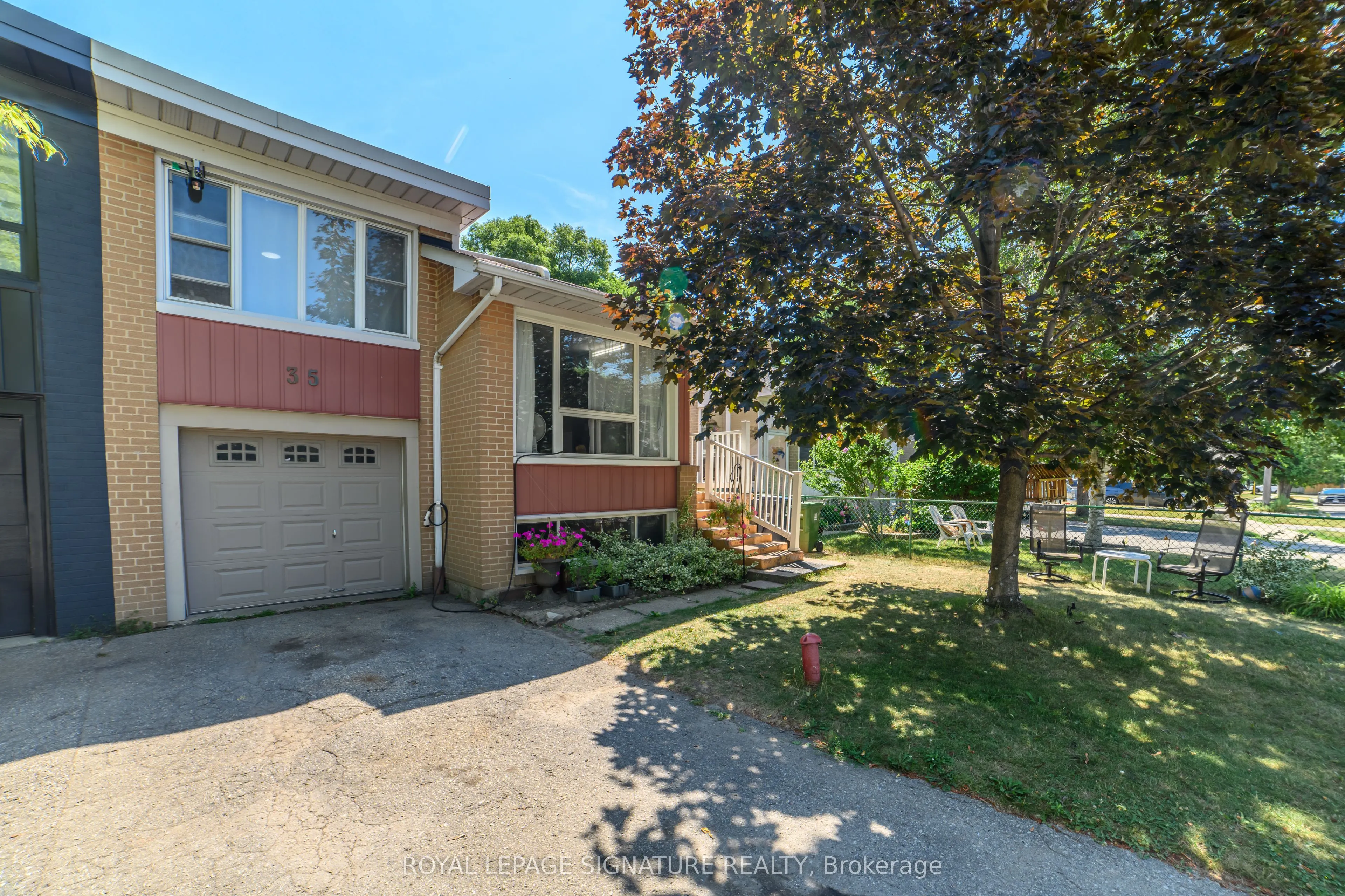 35 Baltray Crescent, #Upper
