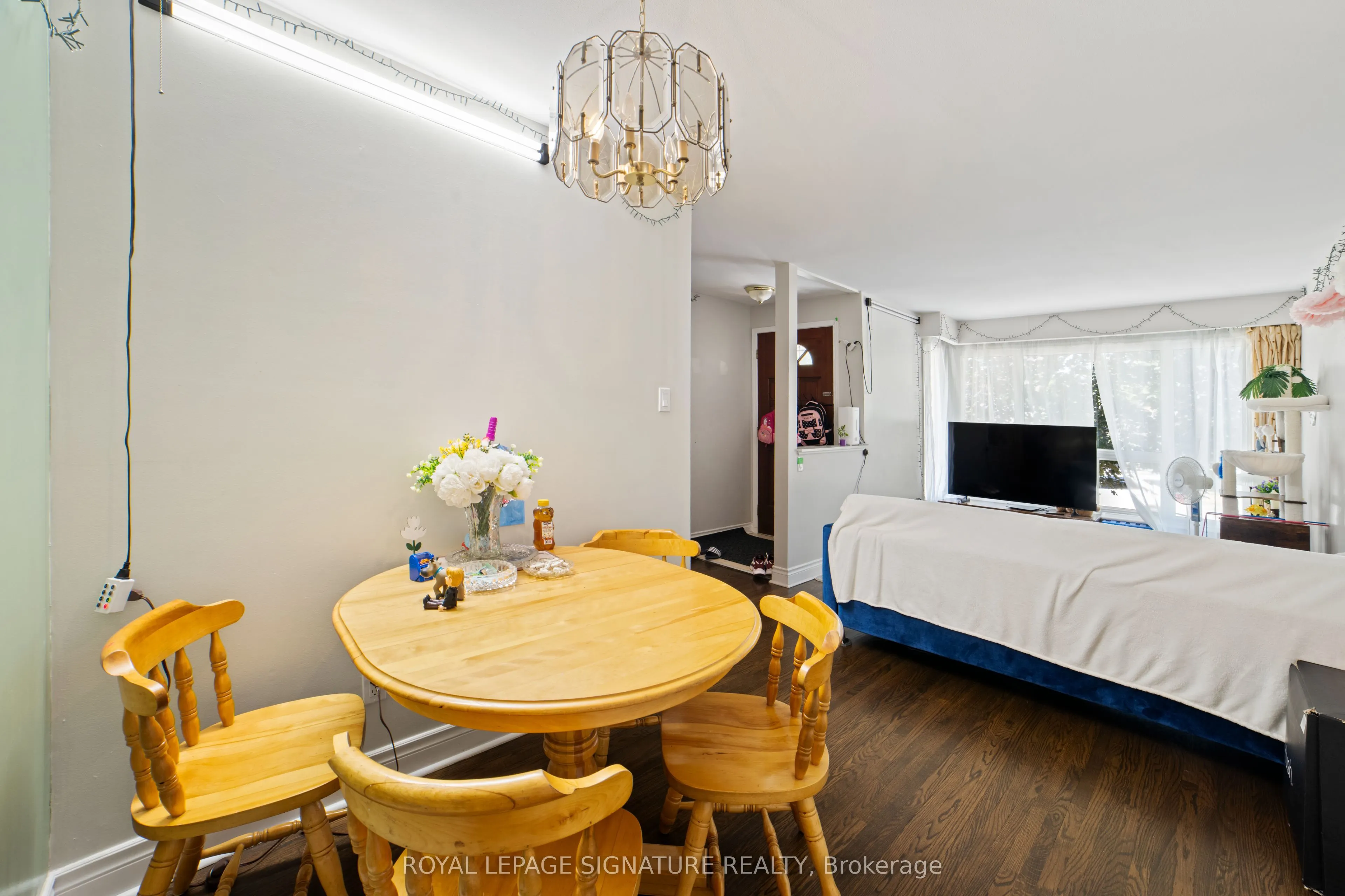 35 Baltray Crescent, #Upper