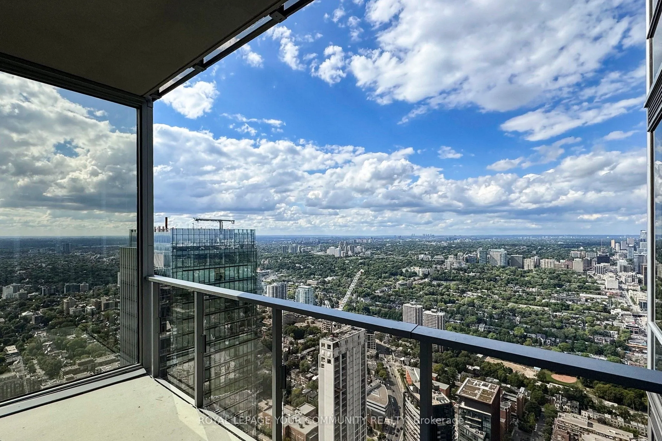 11 Yorkville Avenue, #6302