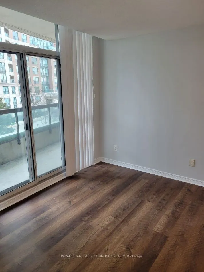 503 Beecroft Road, #301