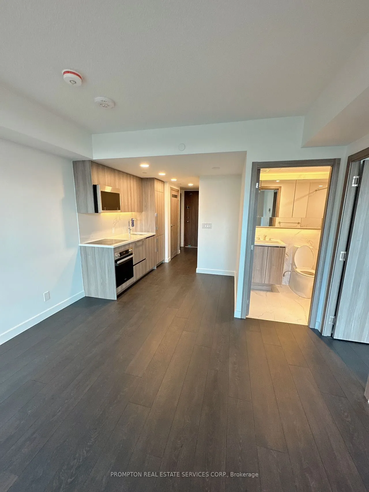 38 Widmer Street, #4903