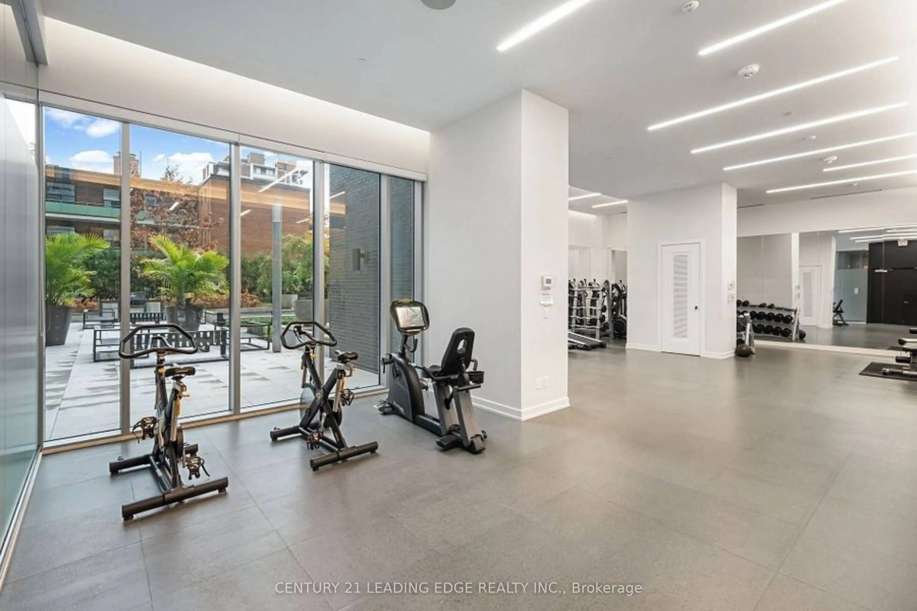 101 Erskine Avenue, #208