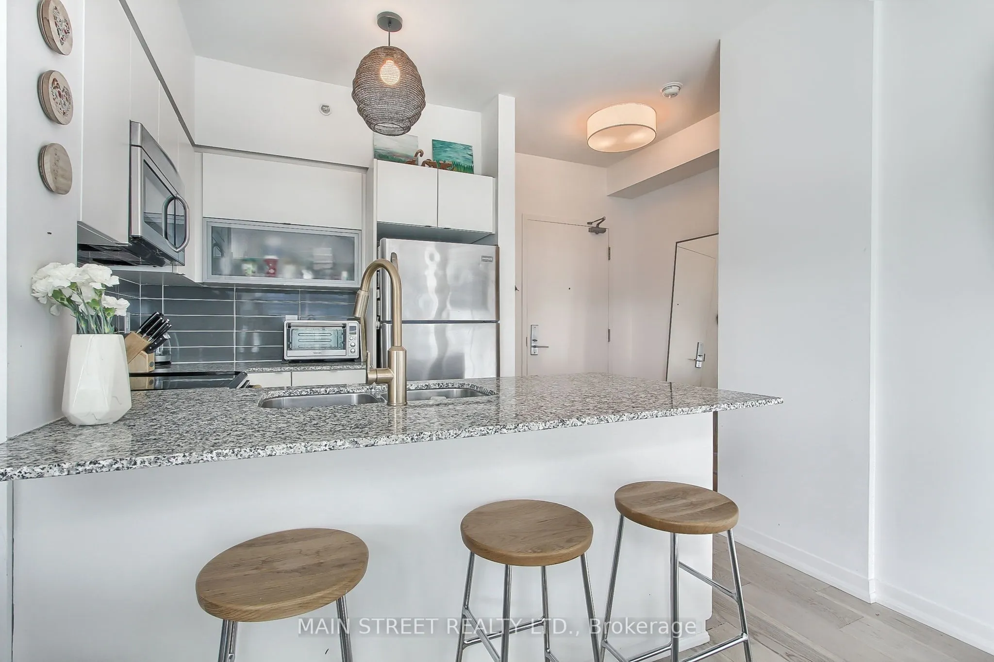 150 East Liberty Street, #1213