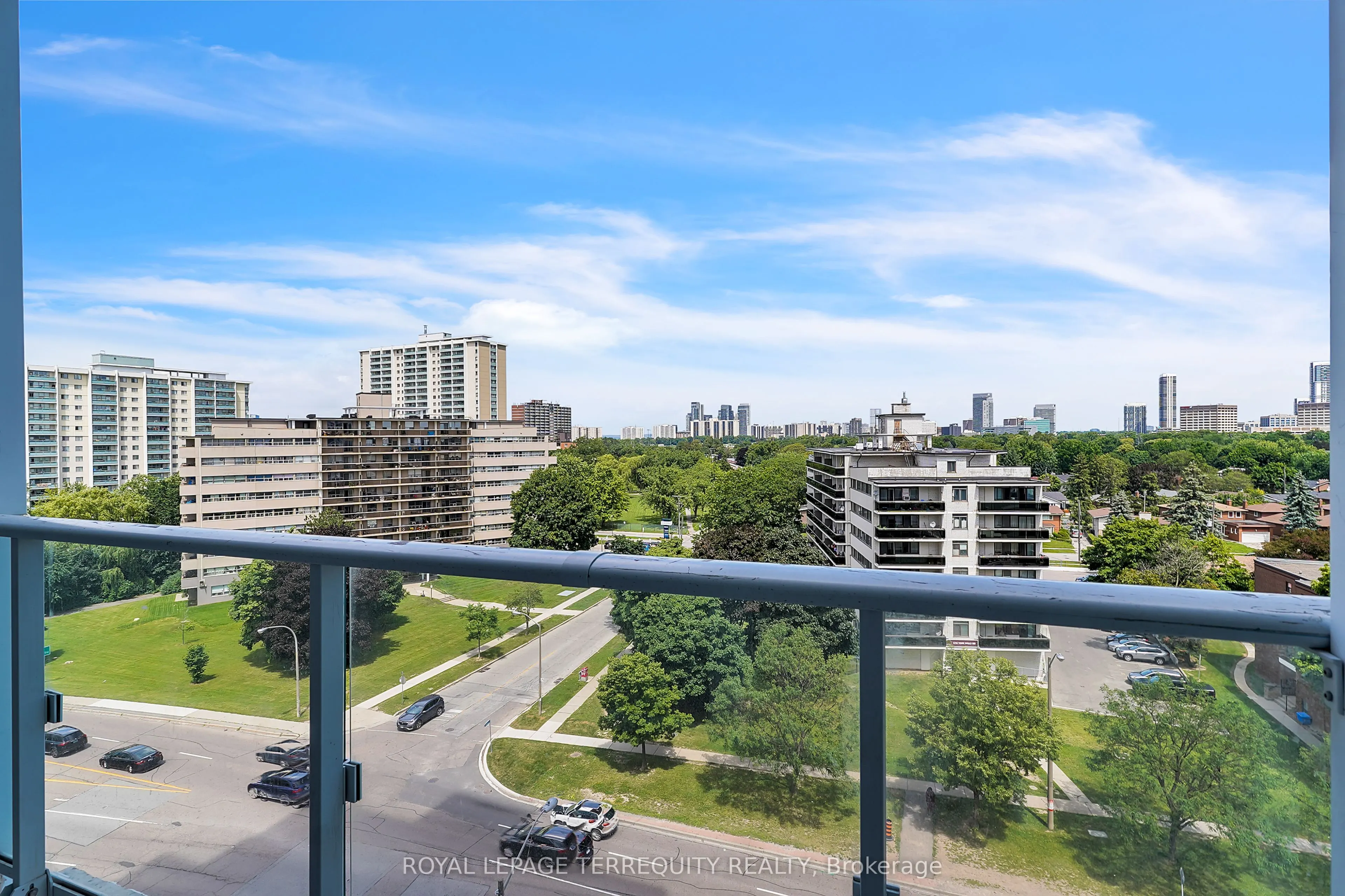 10 Deerlick Court, #906