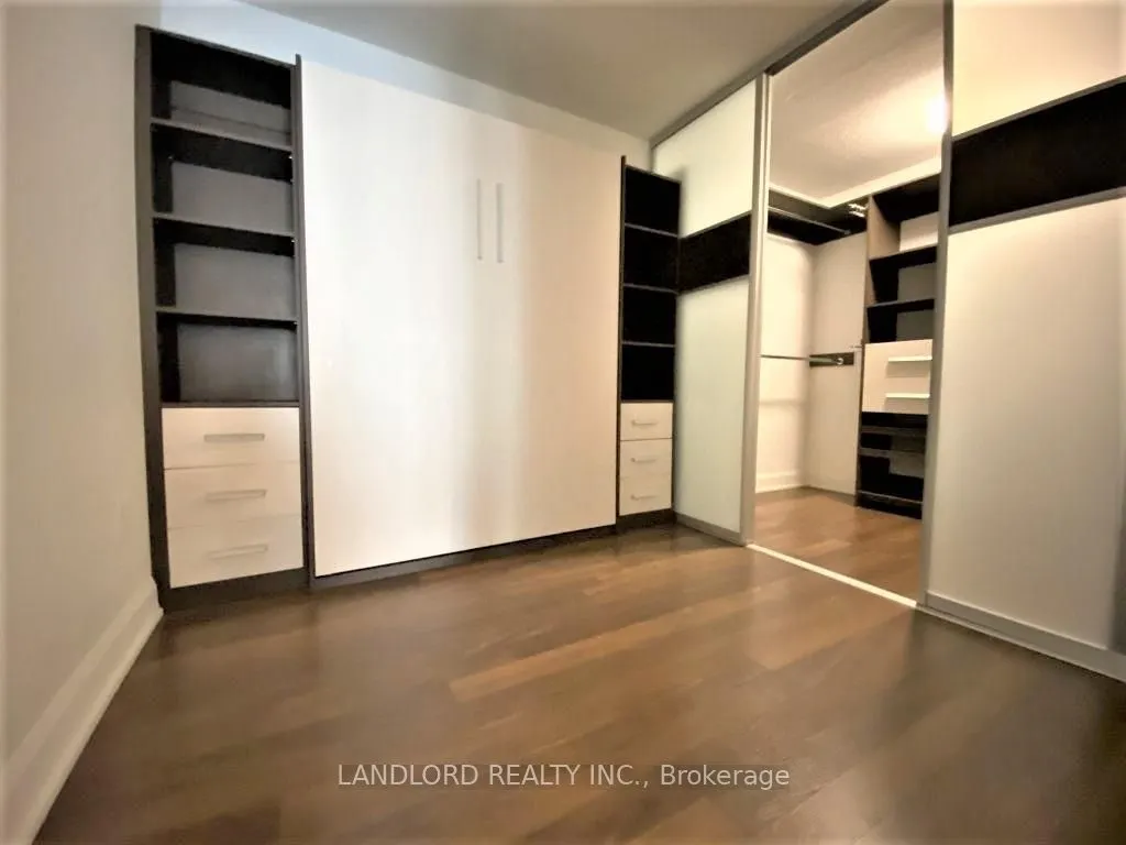 2191 Yonge Street, #1701