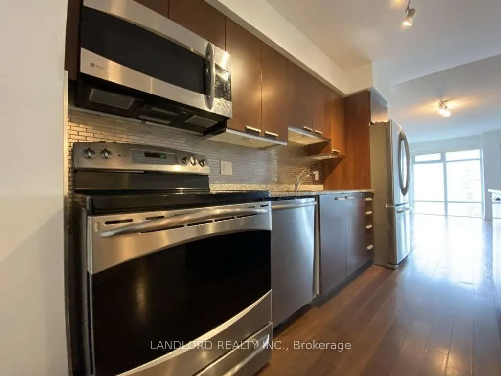 2191 Yonge Street, #1701