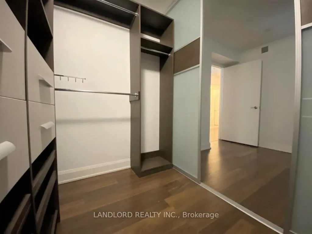 2191 Yonge Street, #1701