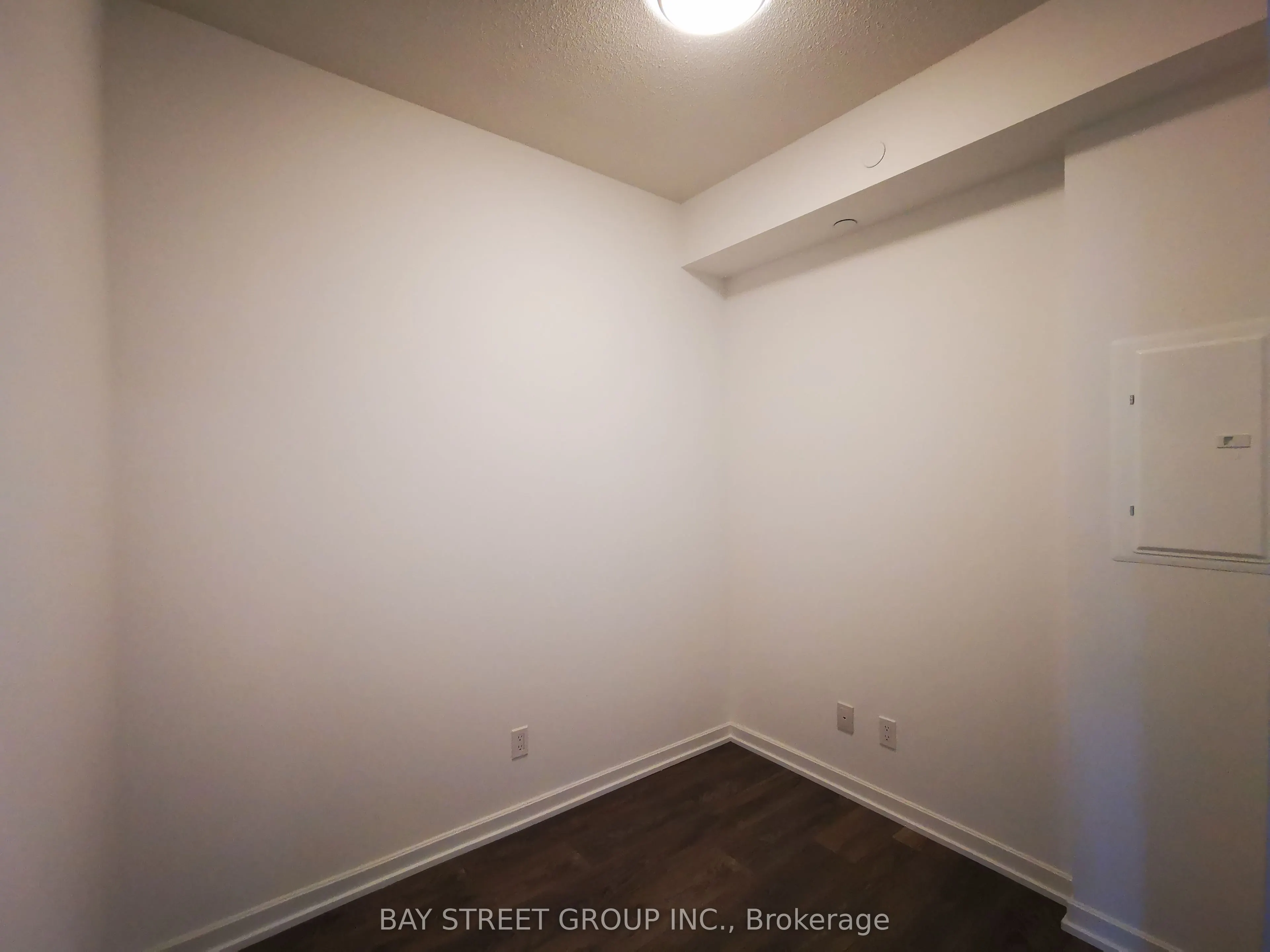 32 Forest Manor Road, #606