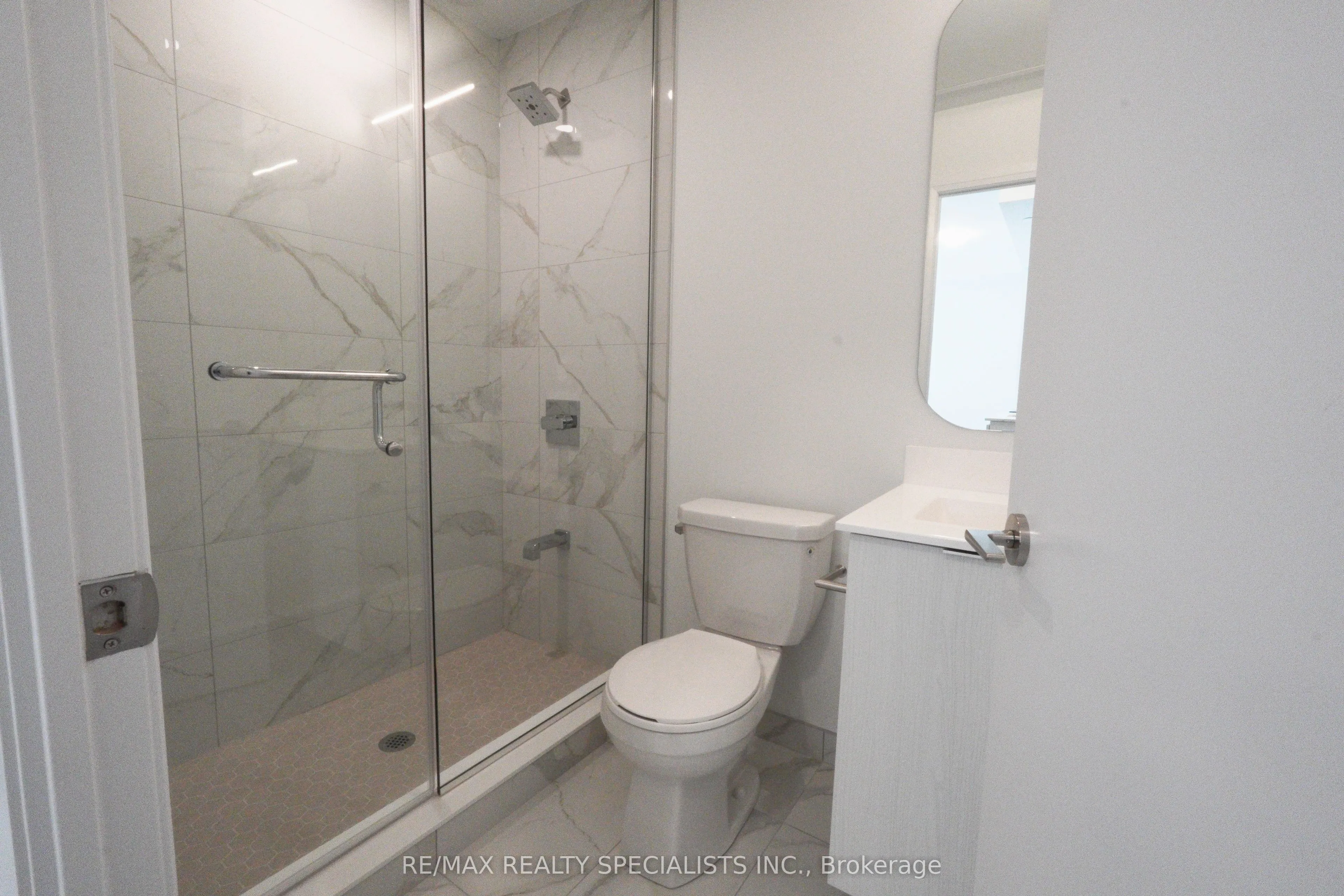 15 Richardson Street, #1019