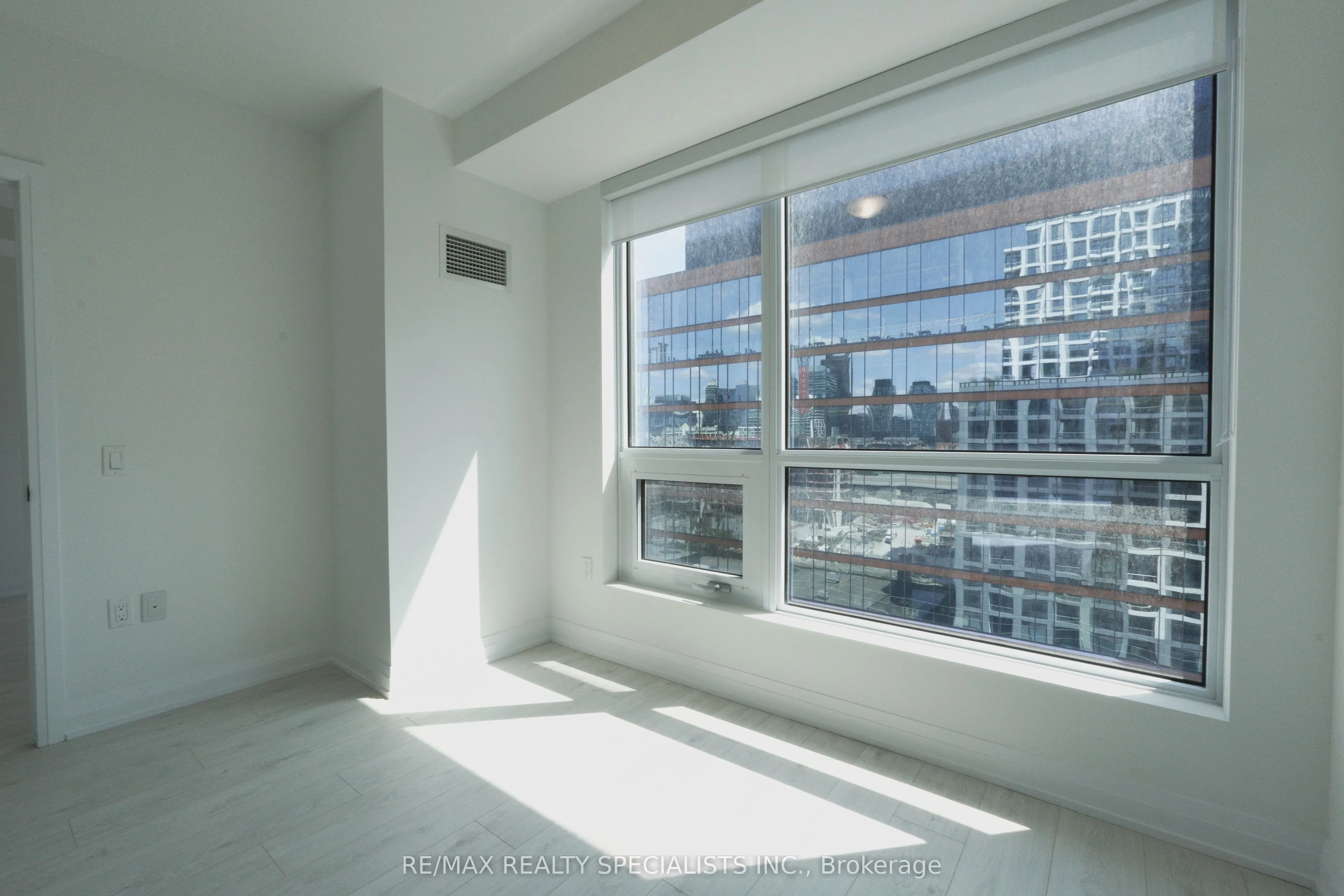 15 Richardson Street, #1019