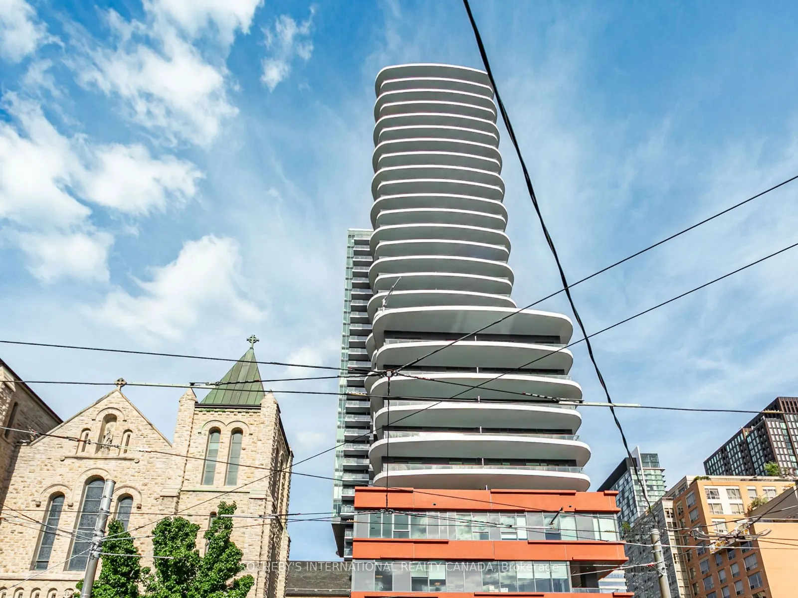 292 Dundas Street W, #610