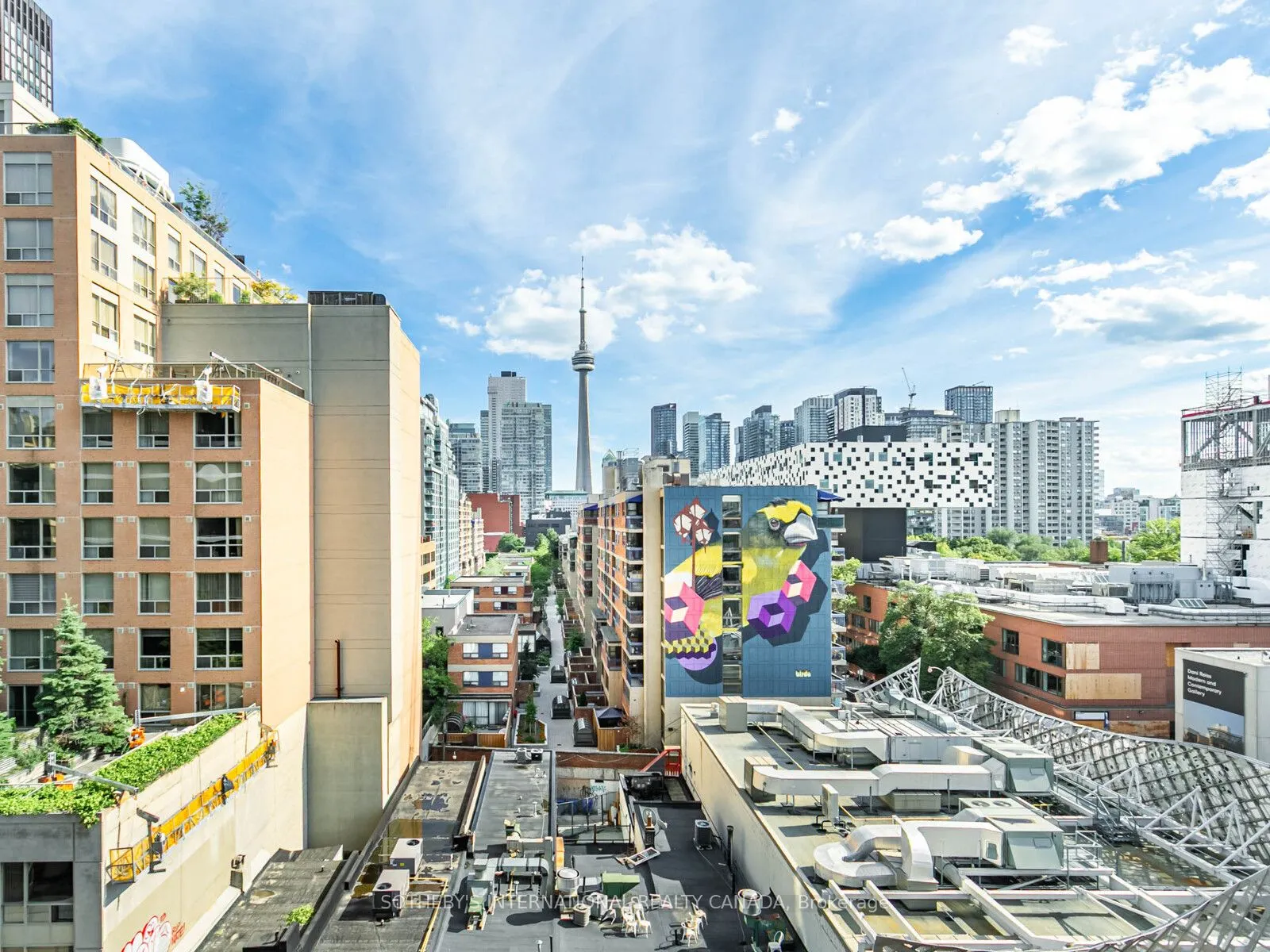 292 Dundas Street W, #610