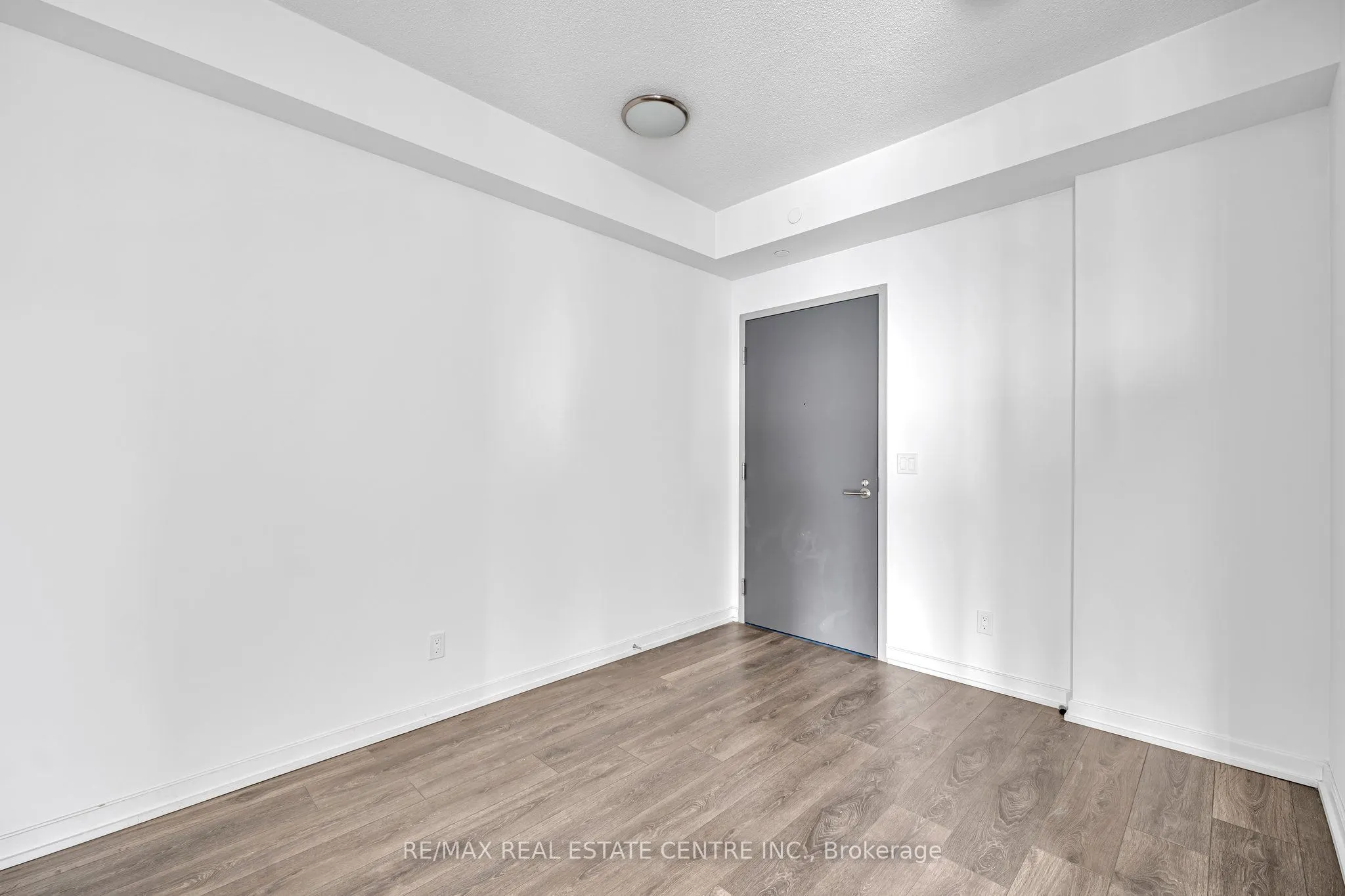 36 Forest Manor Road, #805