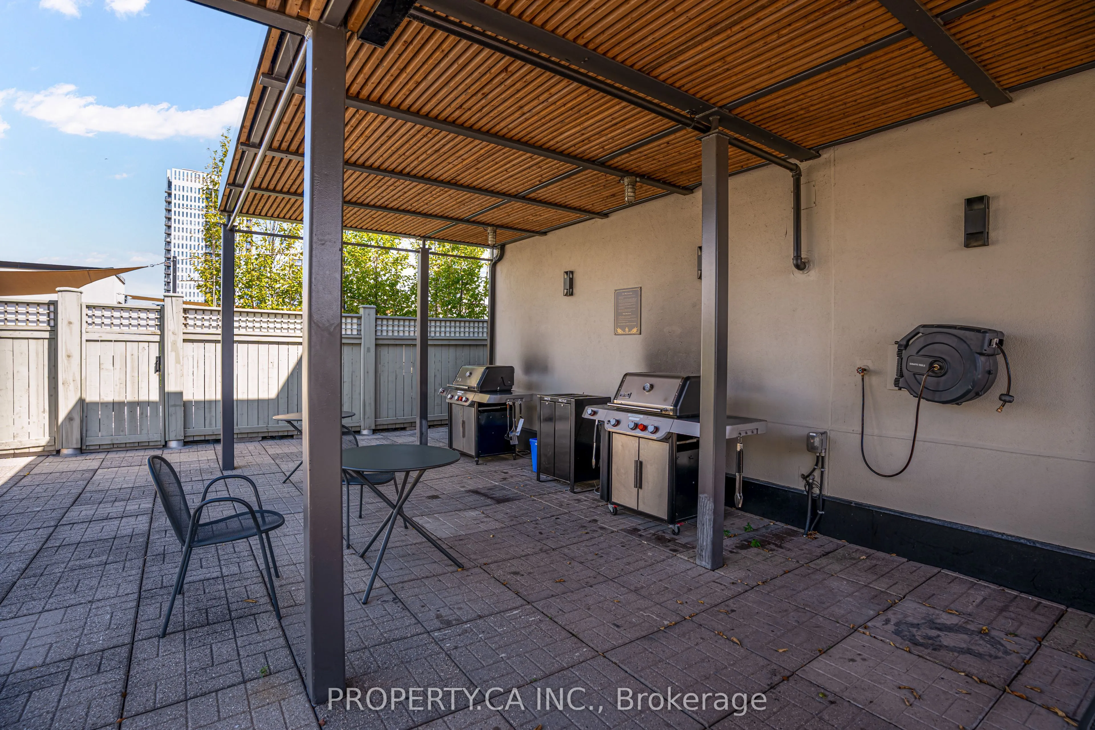 90 Sumach Street, #519