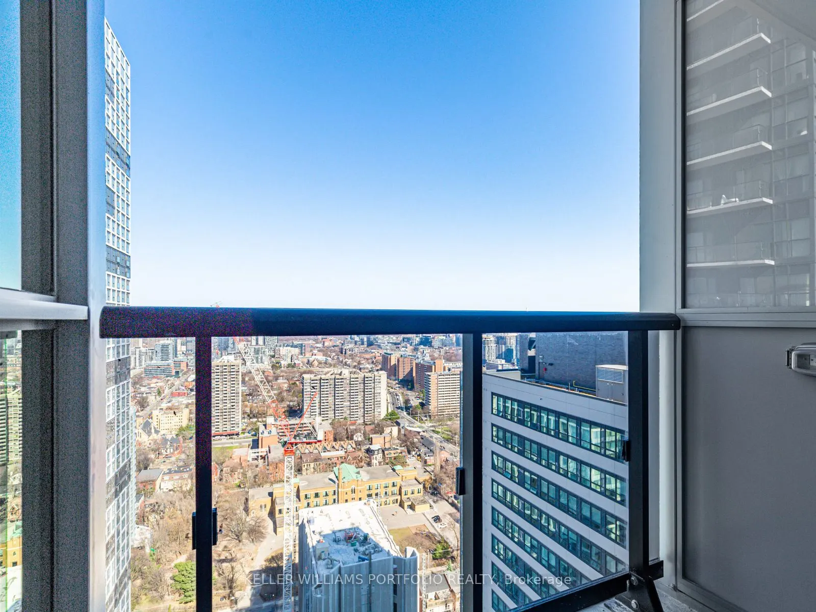 77 Mutual Street, #3510