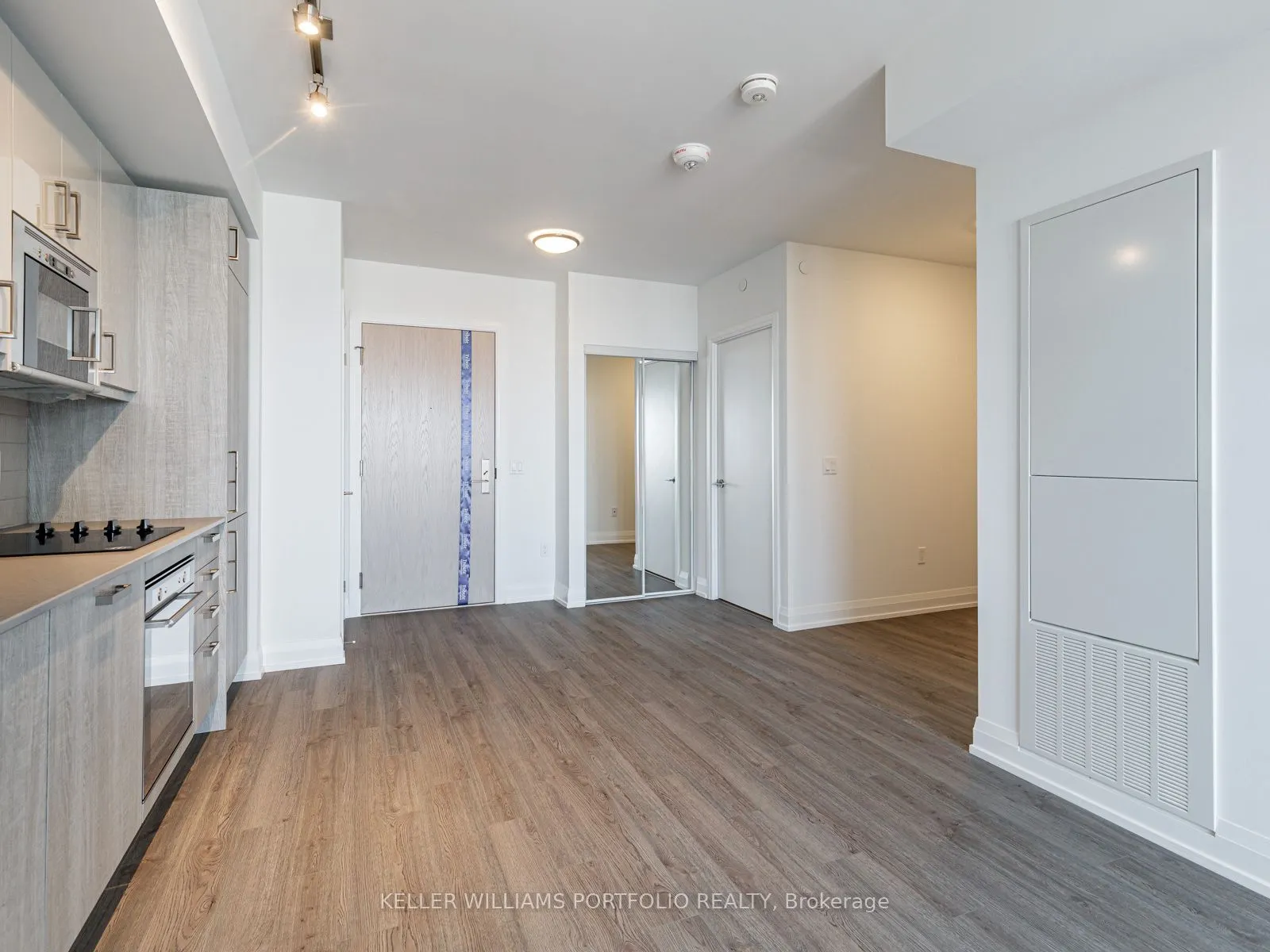 77 Mutual Street, #3510