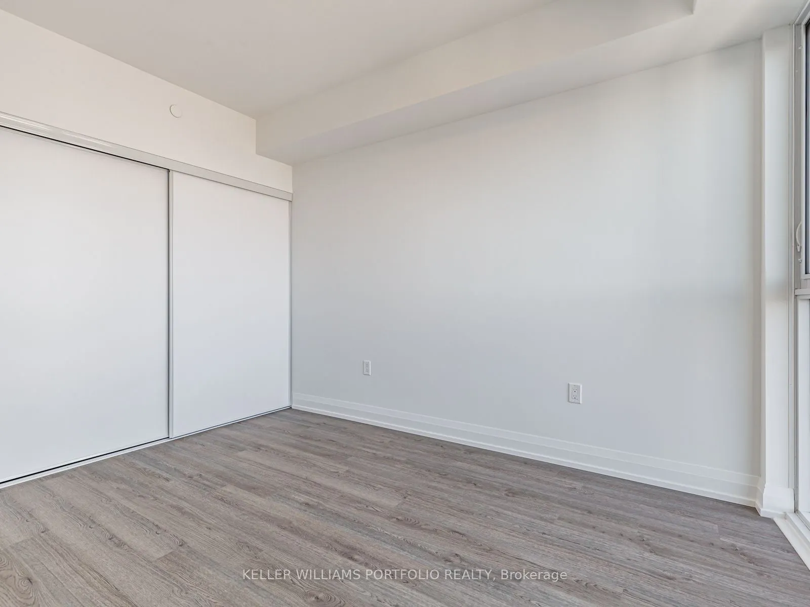 77 Mutual Street, #3510