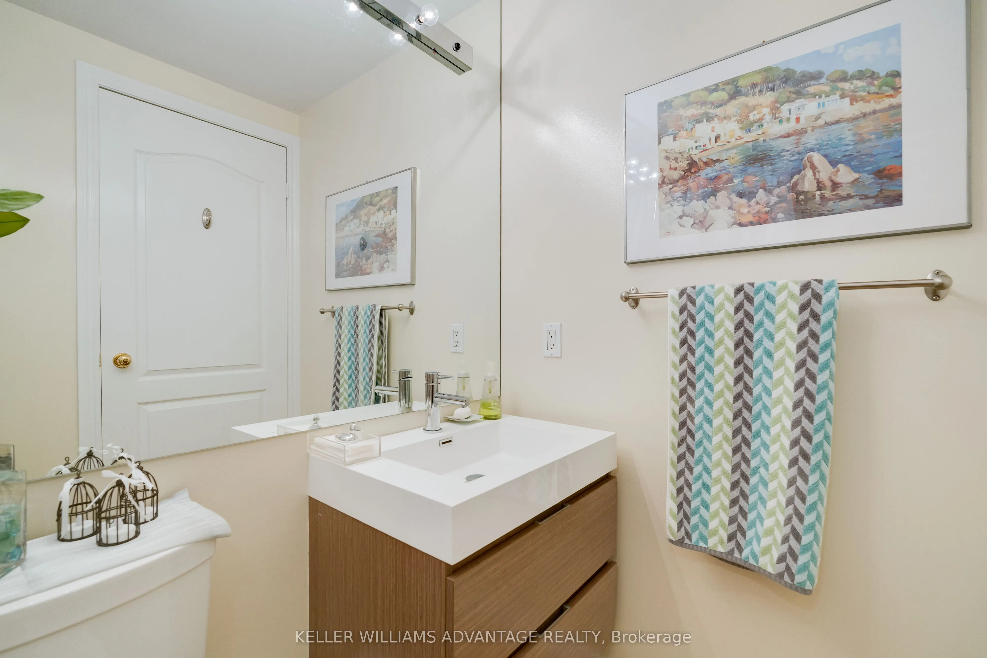 28 William Carson Crescent