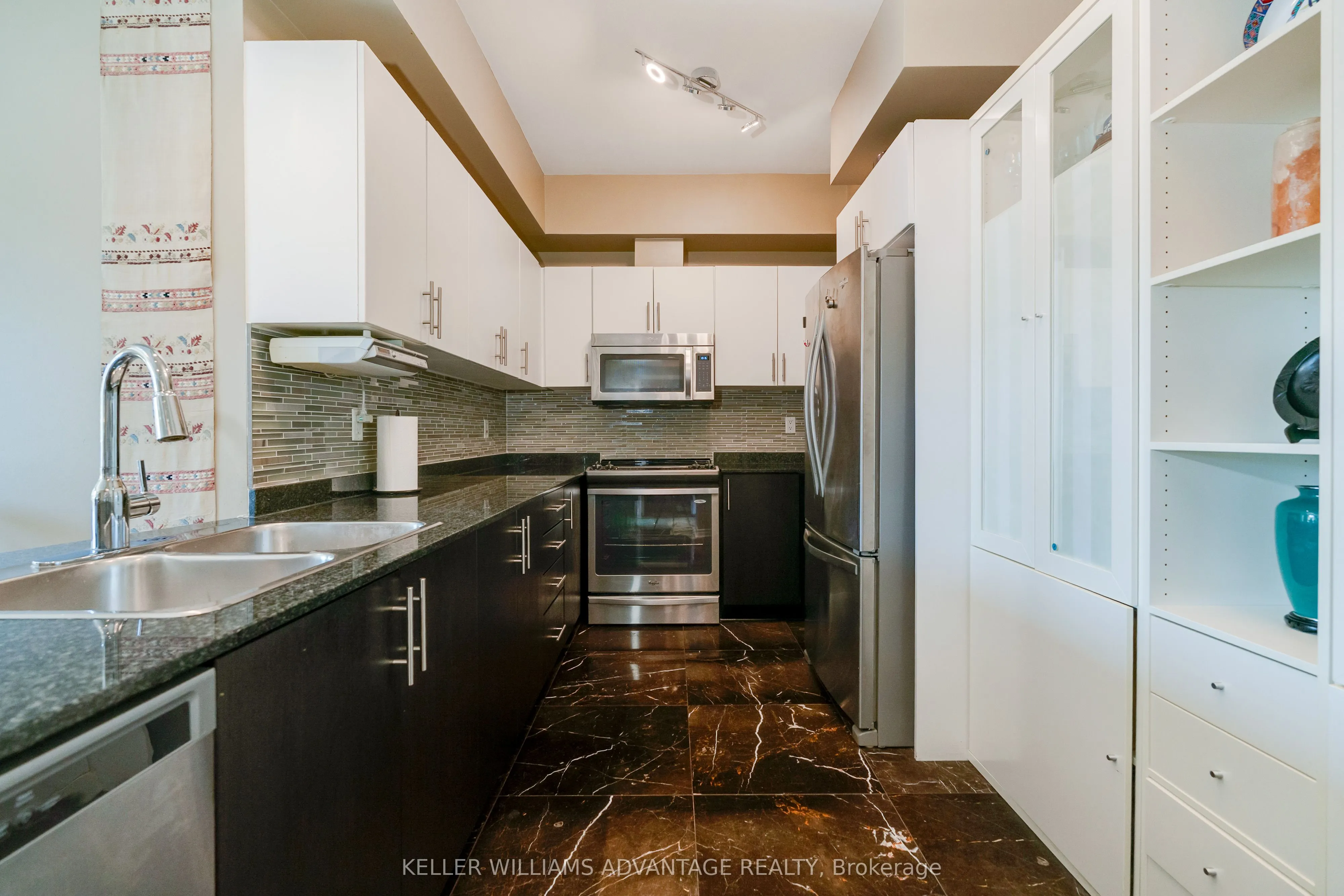 28 William Carson Crescent