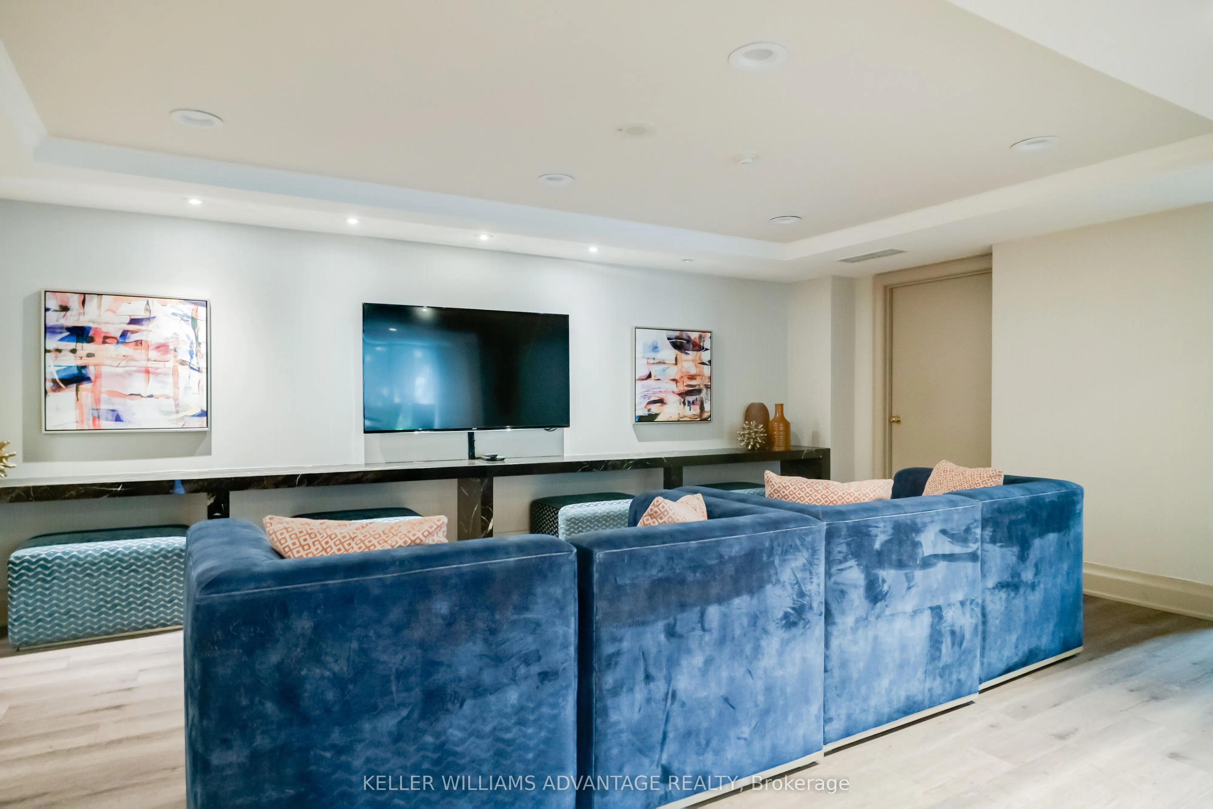 28 William Carson Crescent