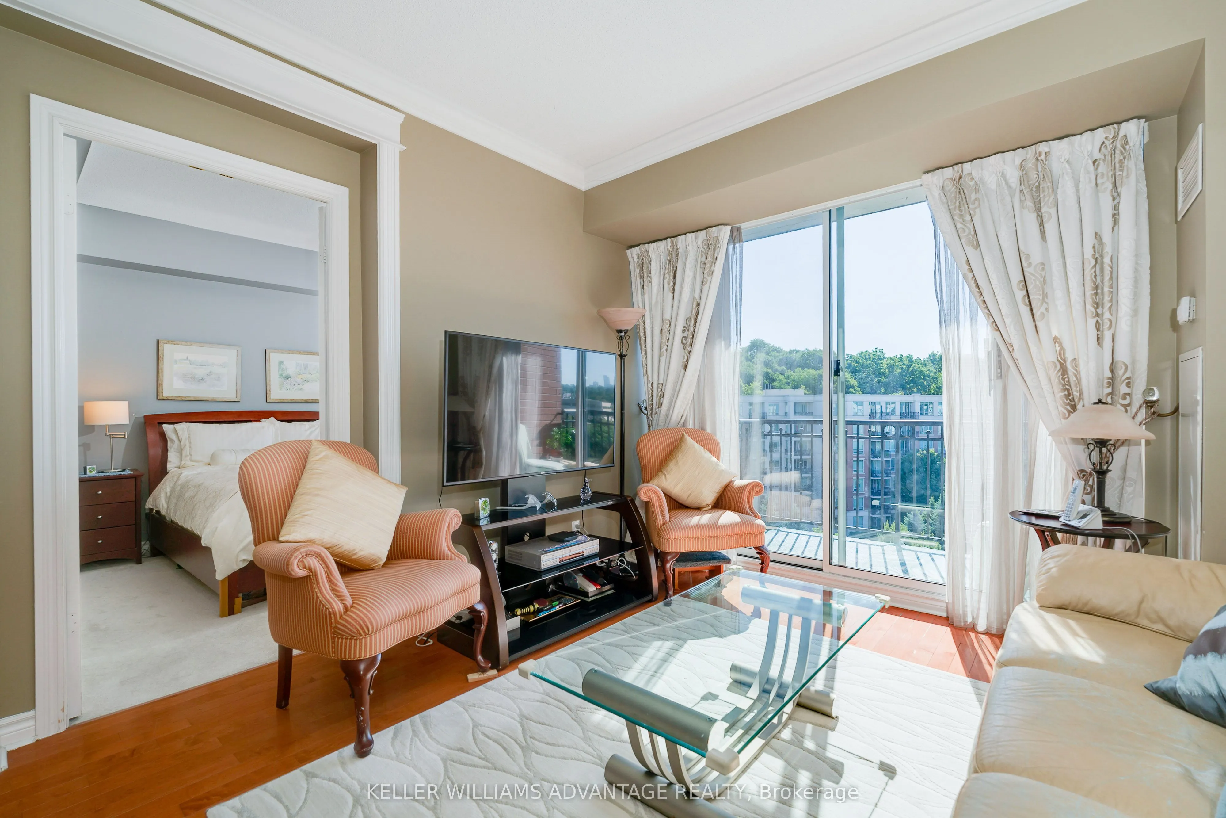 28 William Carson Crescent