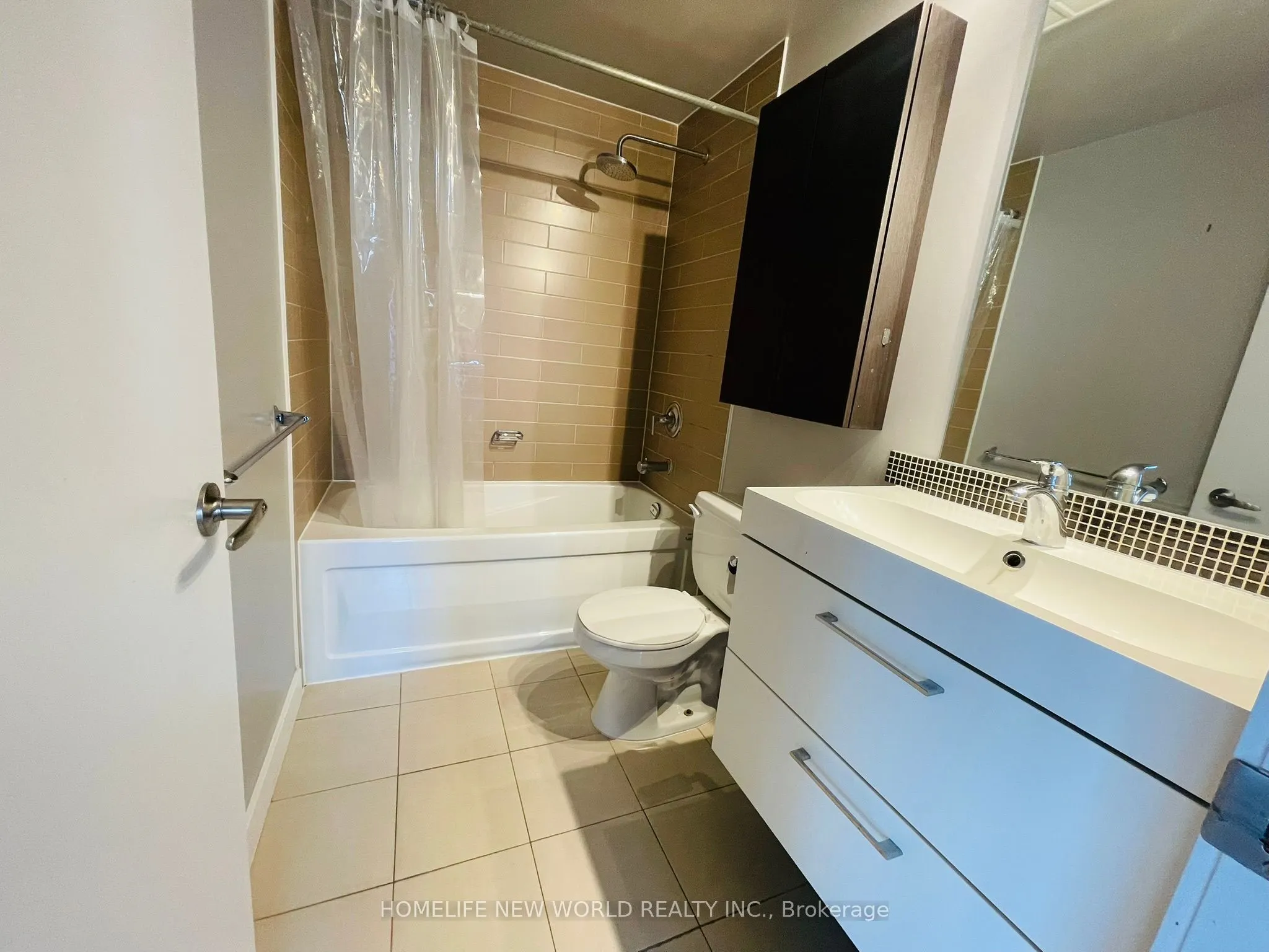 10 Navy Wharf Court, #1009