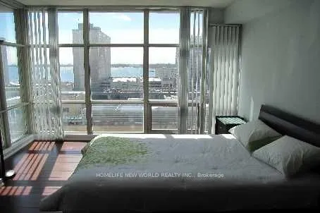 10 Navy Wharf Court, #1009