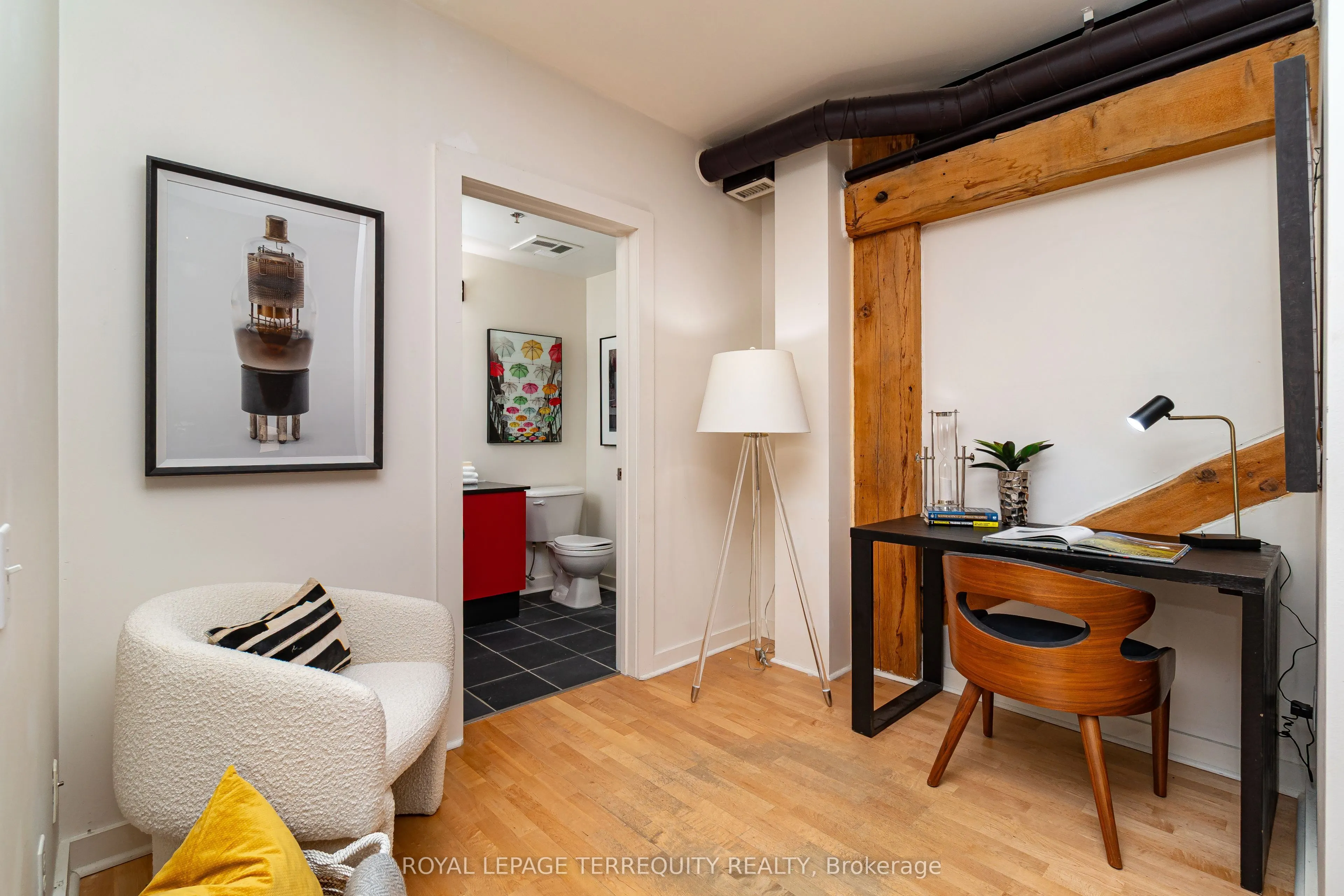 81 Front Street E, #409