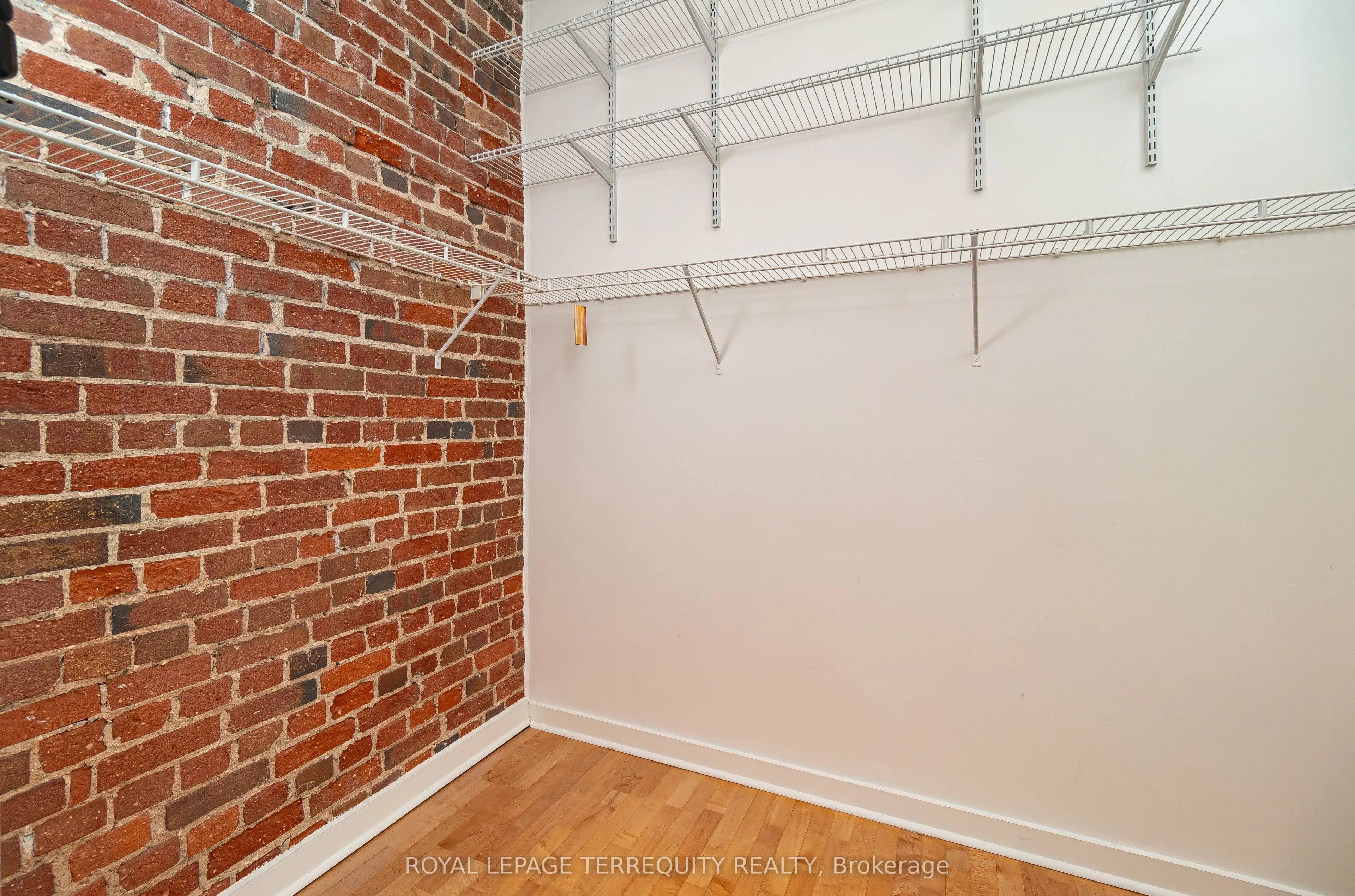 81 Front Street E, #409
