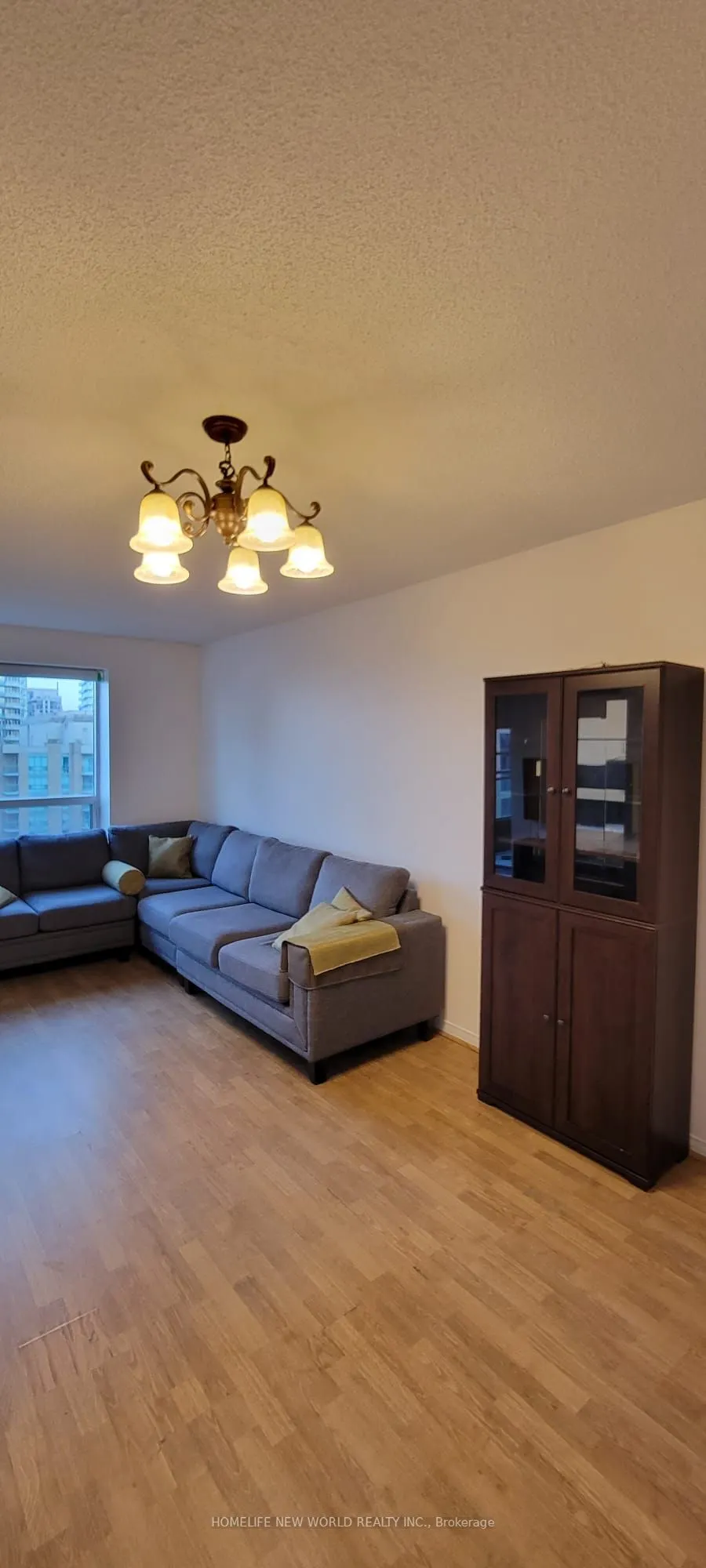 3 pemberton Avenue, #1809