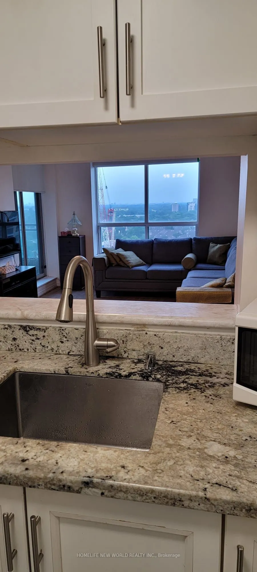 3 pemberton Avenue, #1809