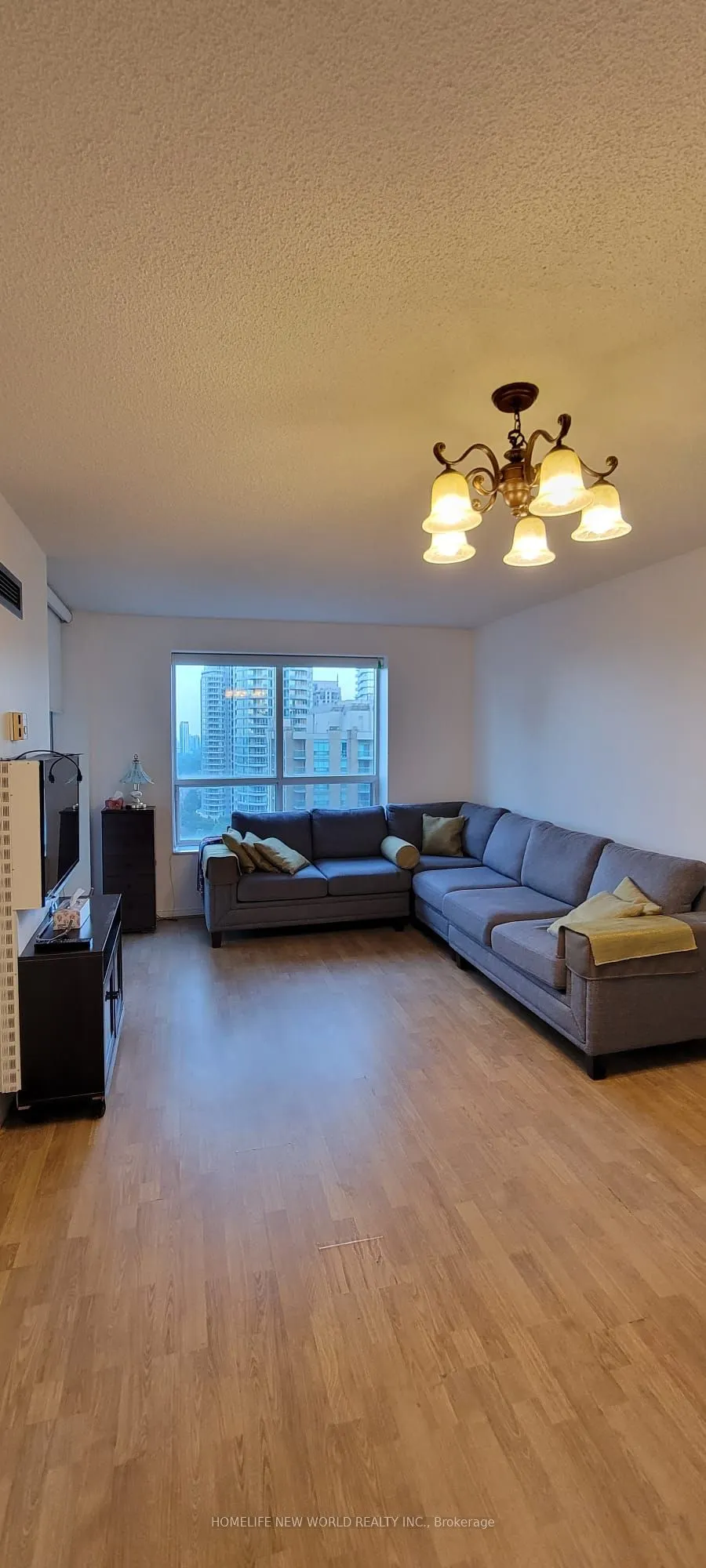 3 pemberton Avenue, #1809