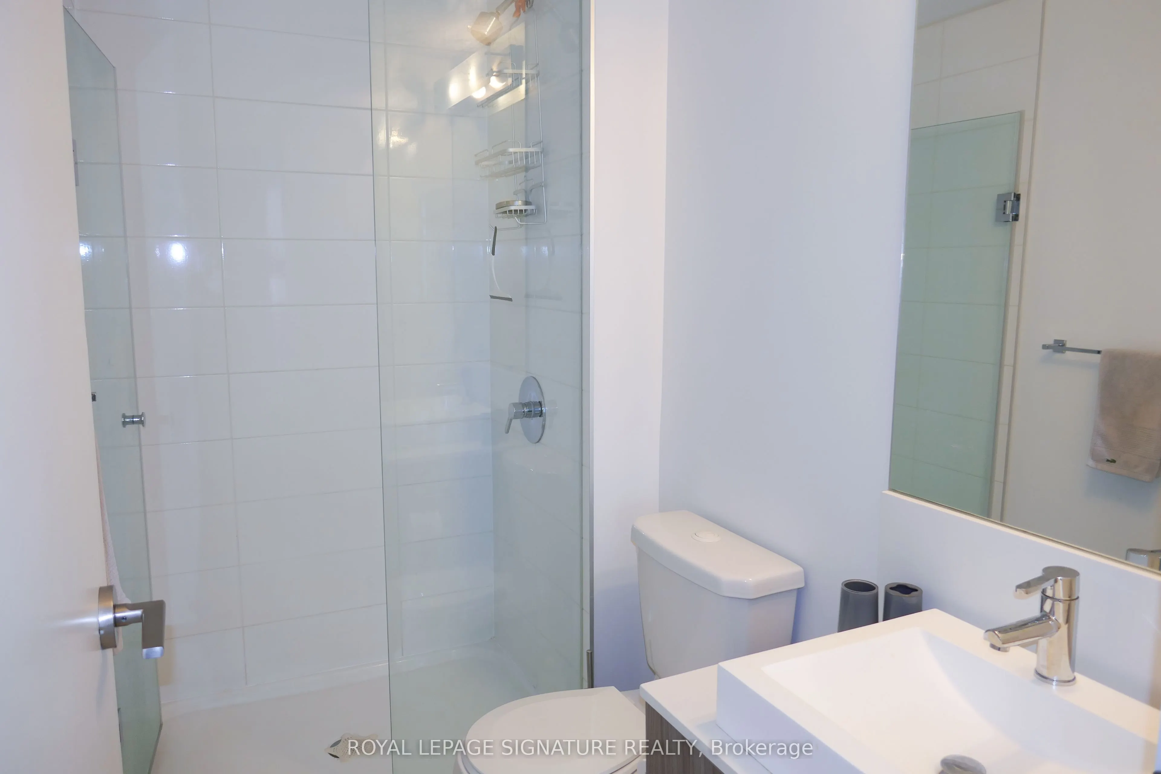 68 Shuter Street, #2710