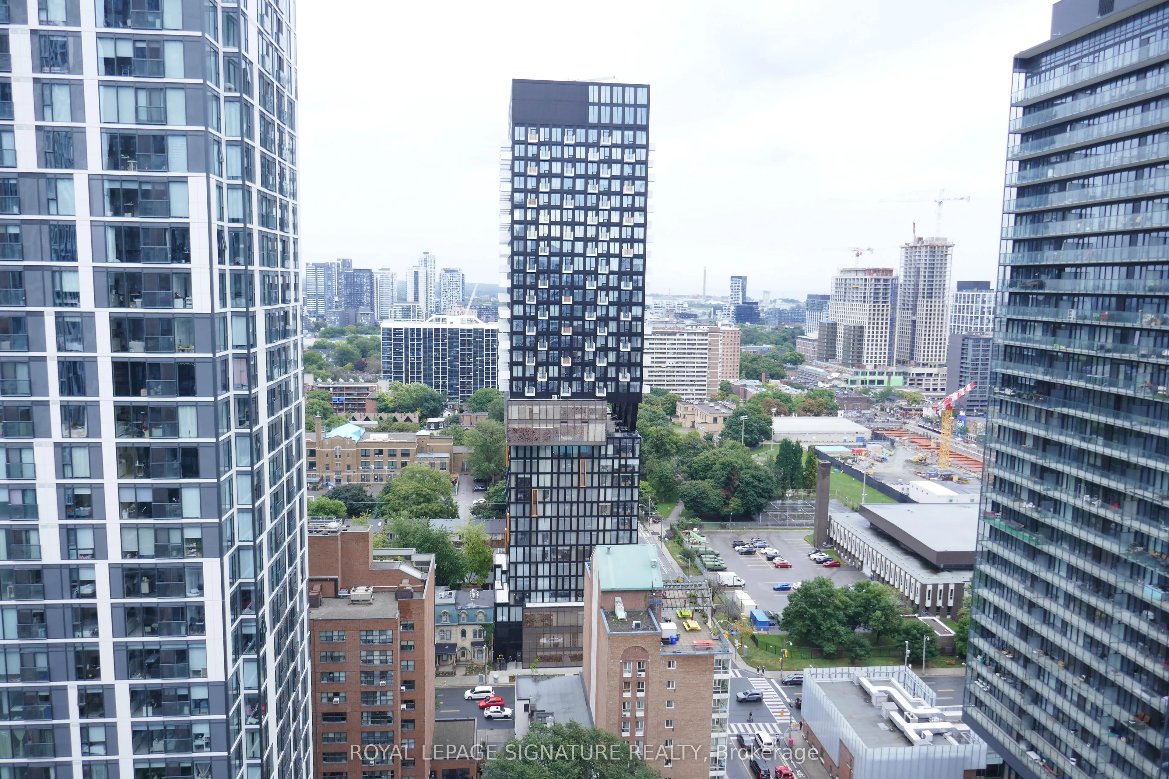 68 Shuter Street, #2710