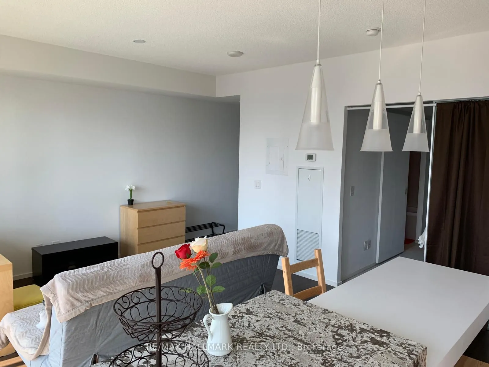 101 Charles Street E, #2505