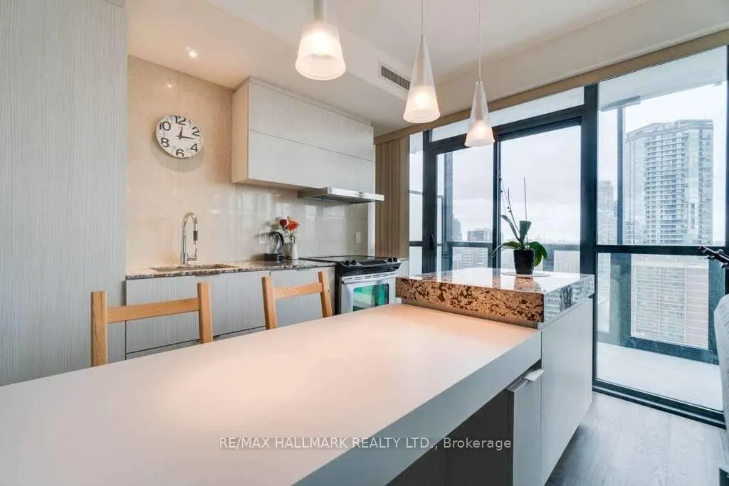 101 Charles Street E, #2505