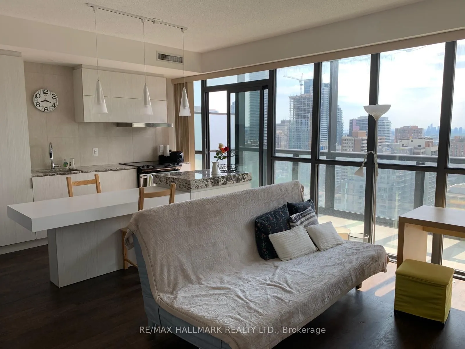 101 Charles Street E, #2505
