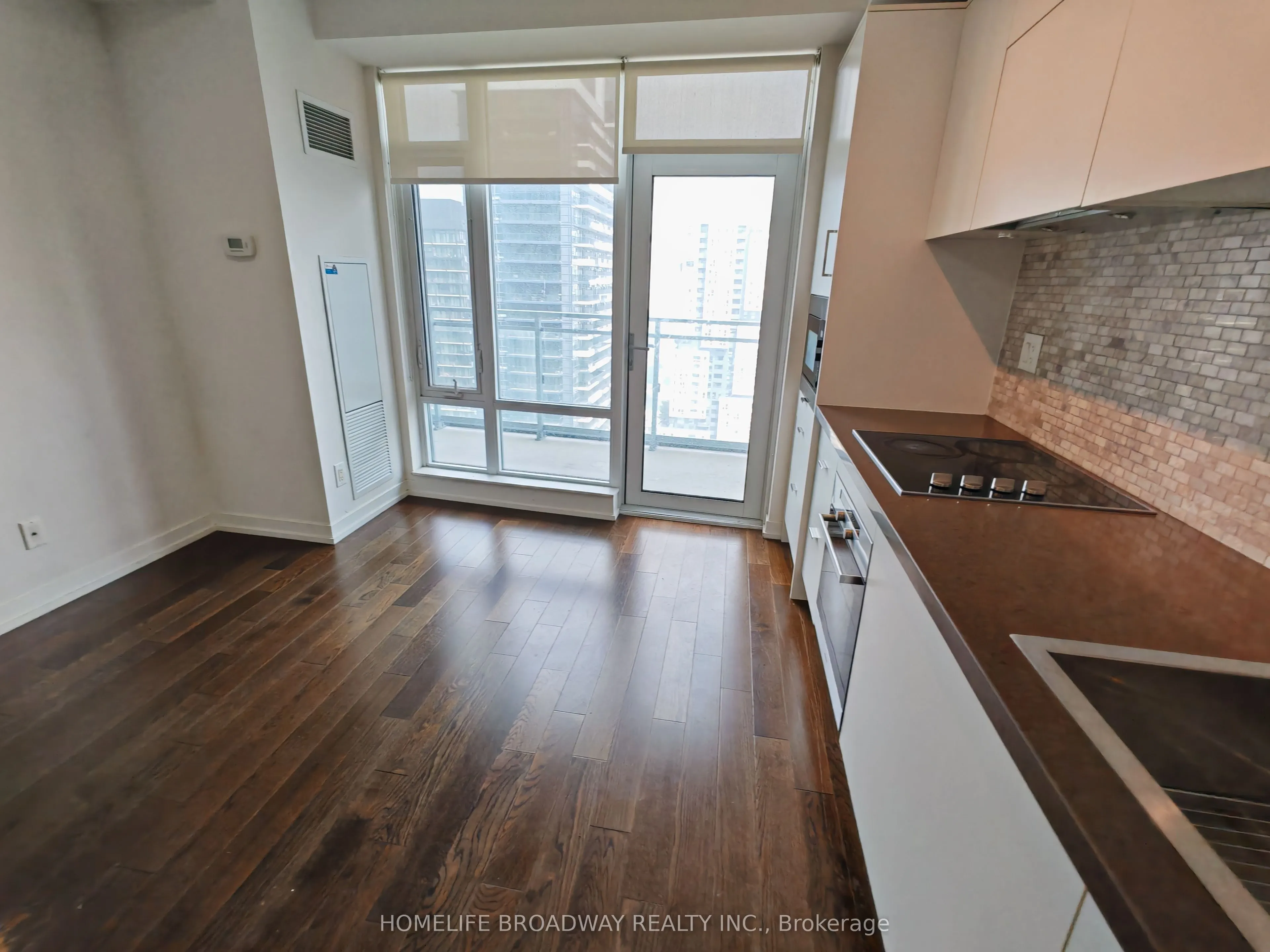 21 Widmer Street, #3403
