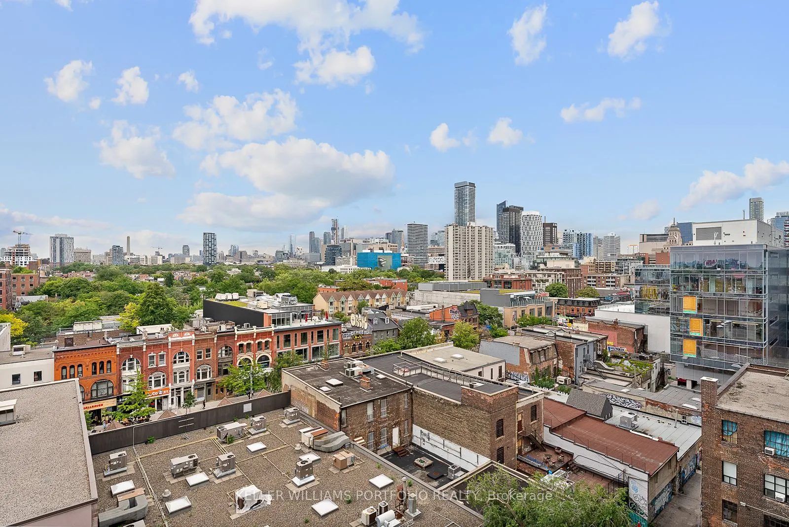 388 Richmond Street W, #918