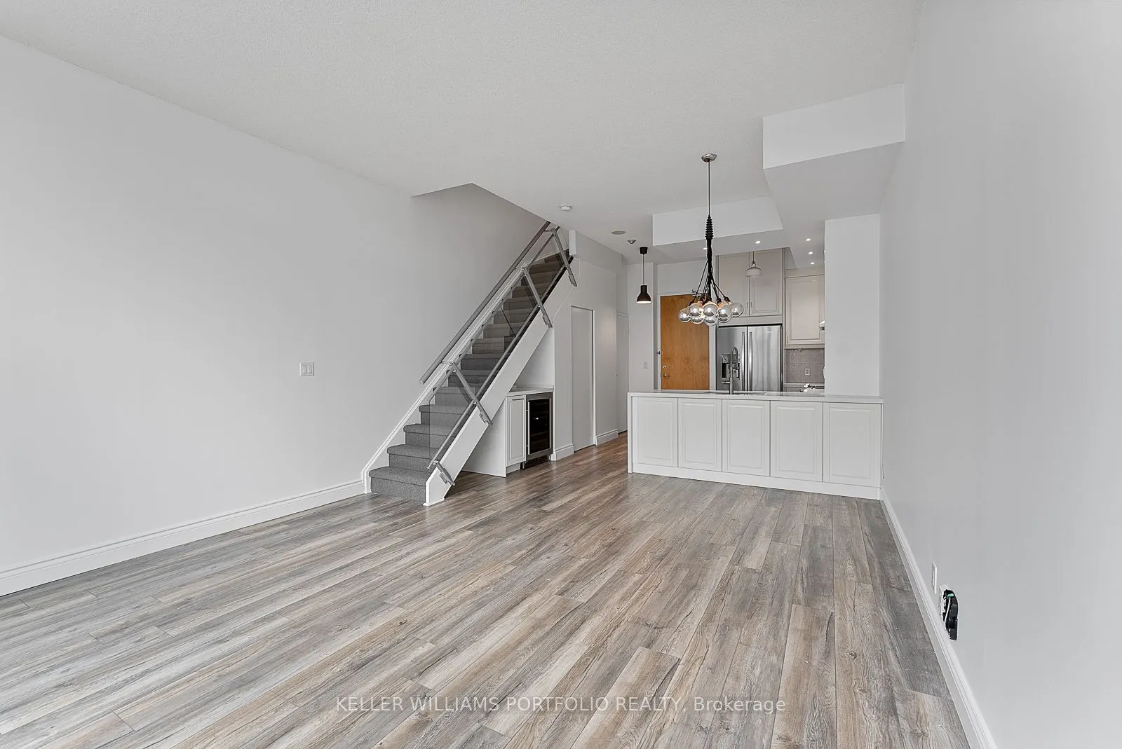 388 Richmond Street W, #918