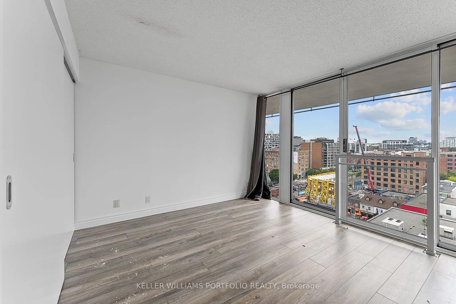 388 Richmond Street W, #918