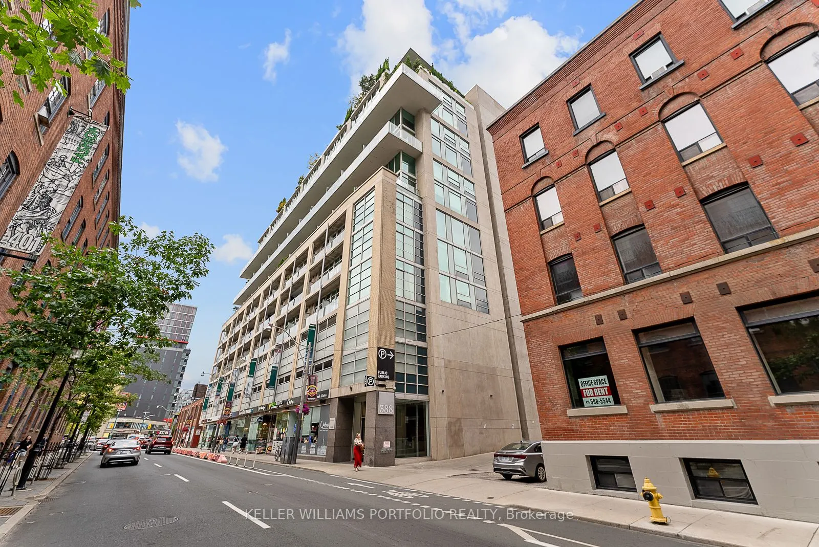 388 Richmond Street W, #918