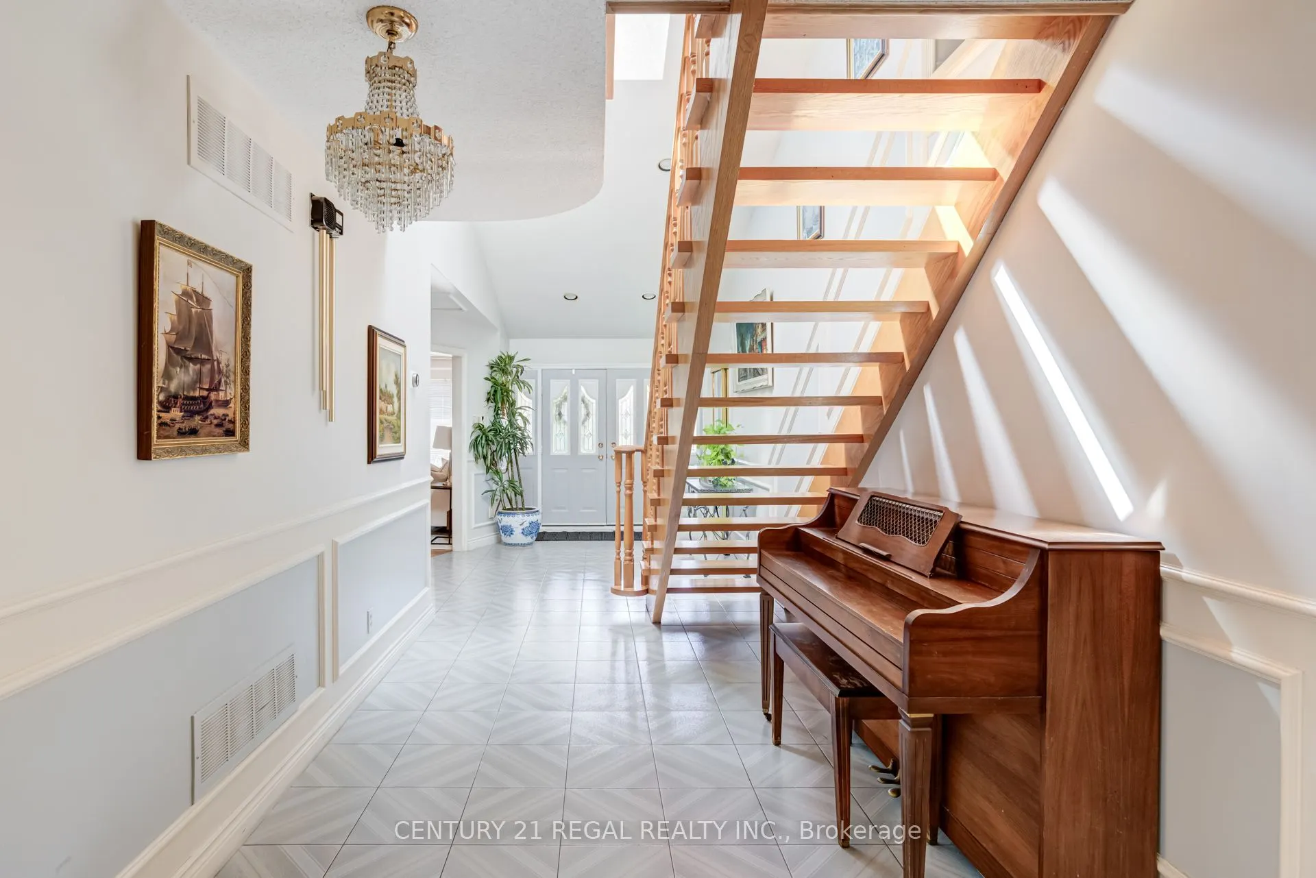 52 Ranee Avenue