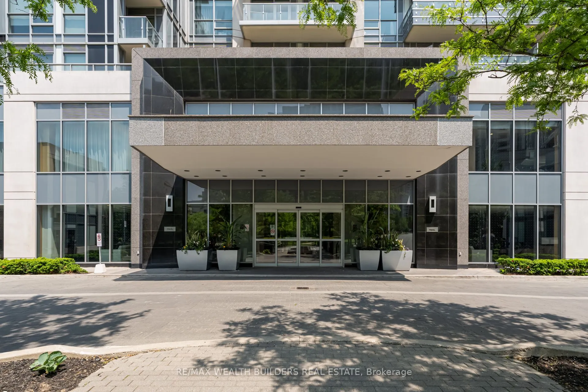 120 Harrison Garden Boulevard, #418
