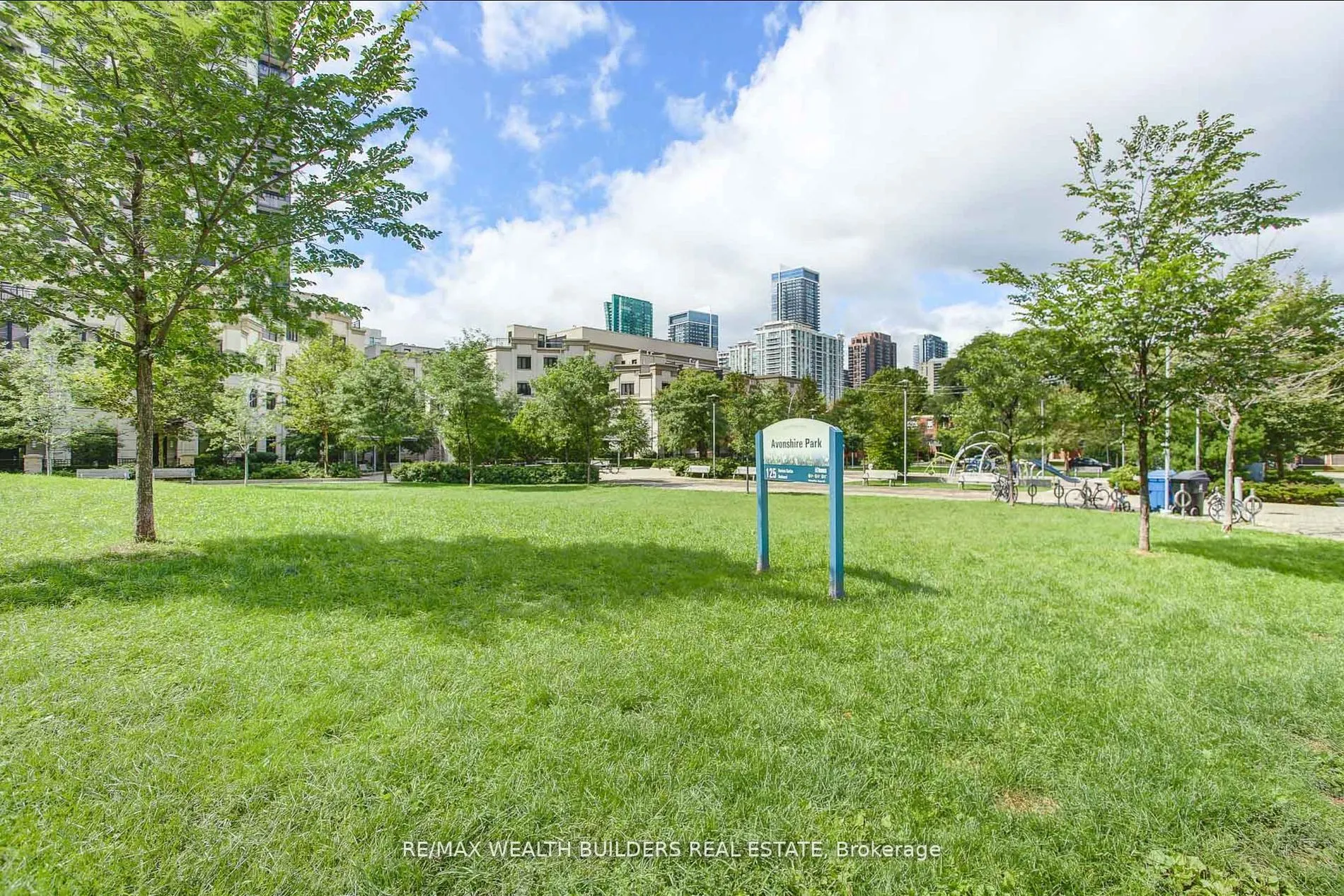 120 Harrison Garden Boulevard, #418